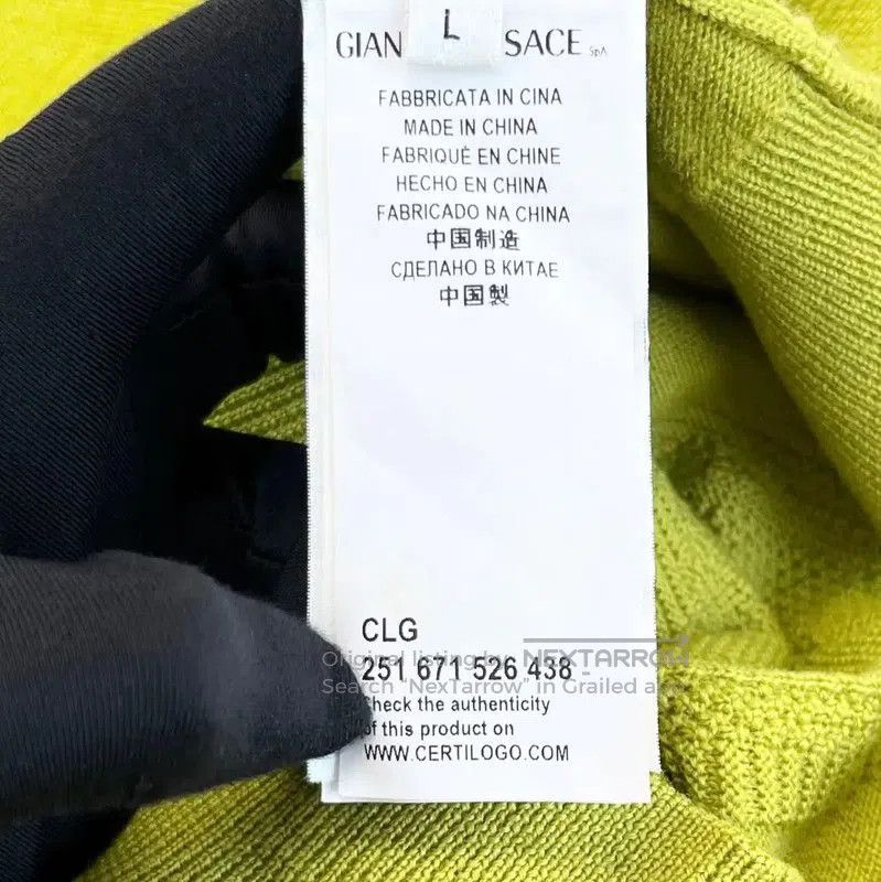 Versace Versace L Size Yellow Long Sleeve Sweater . Size US L / EU 52-54 / 3 - 3 Thumbnail