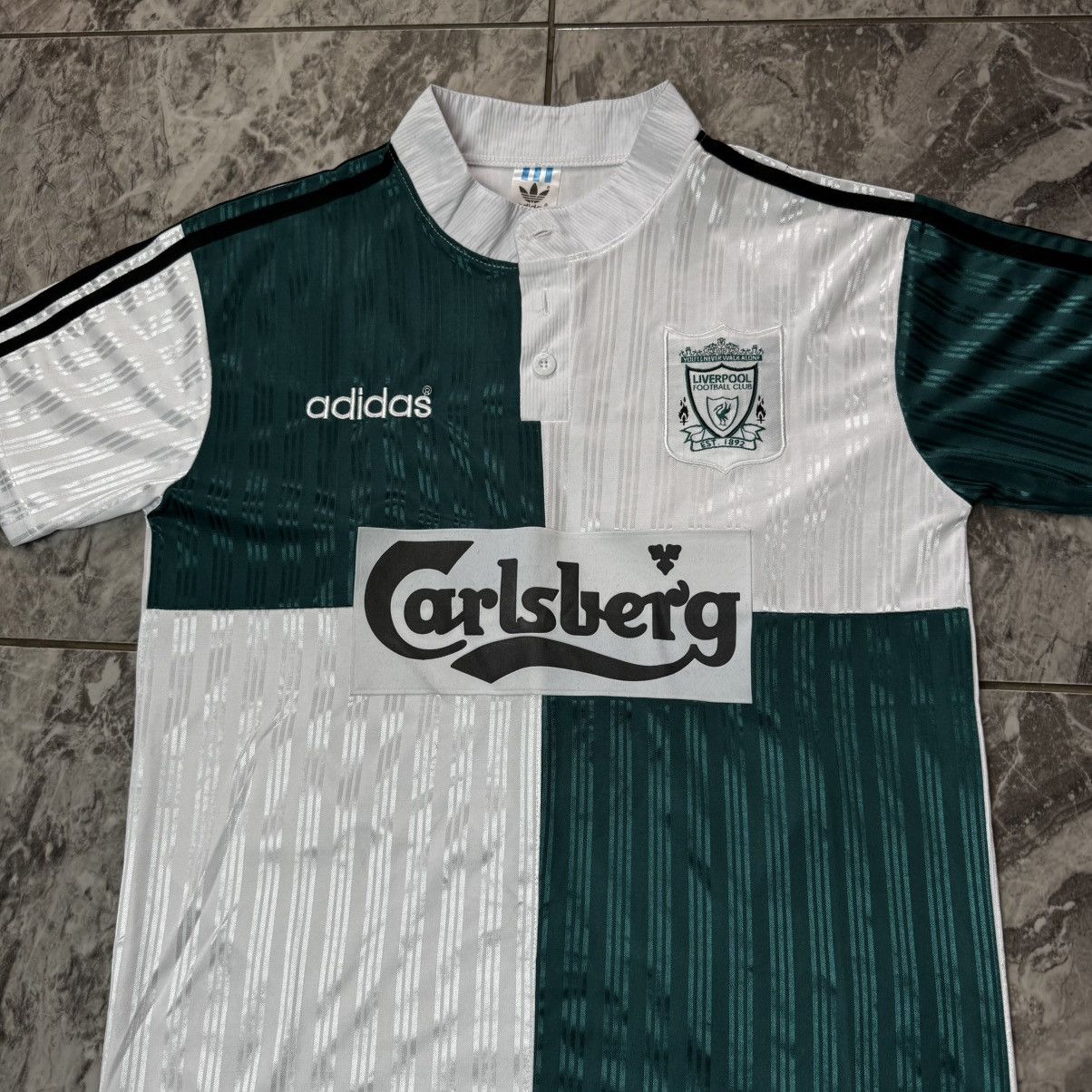 Adidas LIVERPOOL 1995 1996 AWAY FOOTBALL SHIRT SOCCER JERSEY ADIDAS Size US M / EU 48-50 / 2 - 3 Thumbnail