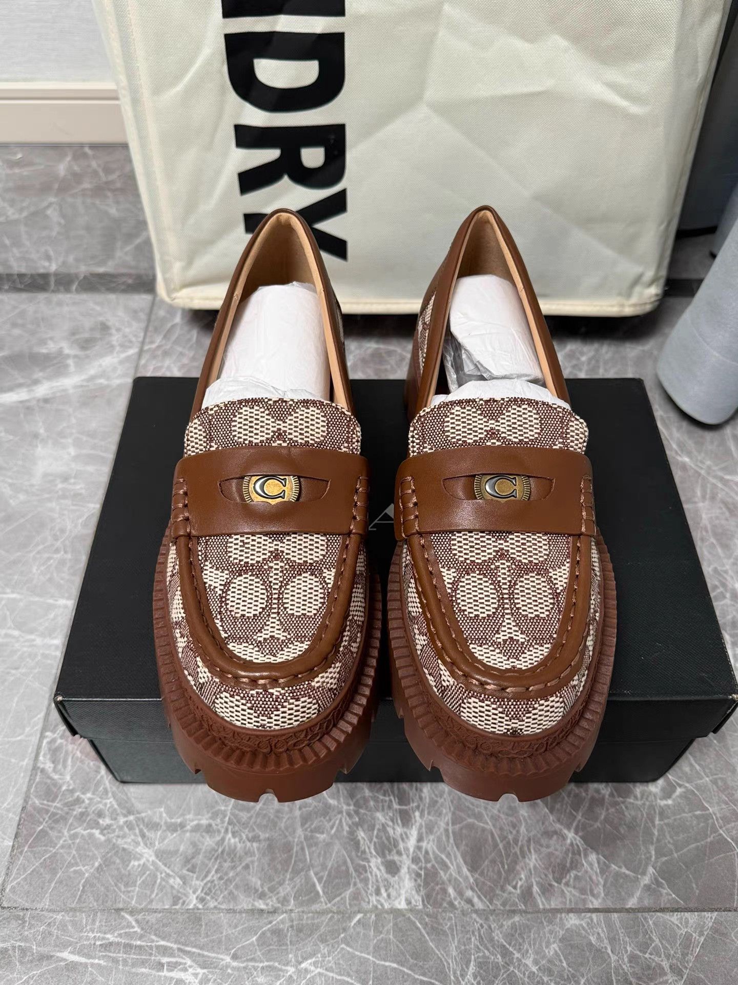Coach Coach Classic Coin Loafers K6 Size US 8.5 / IT 38.5 - 2 Thumbnail
