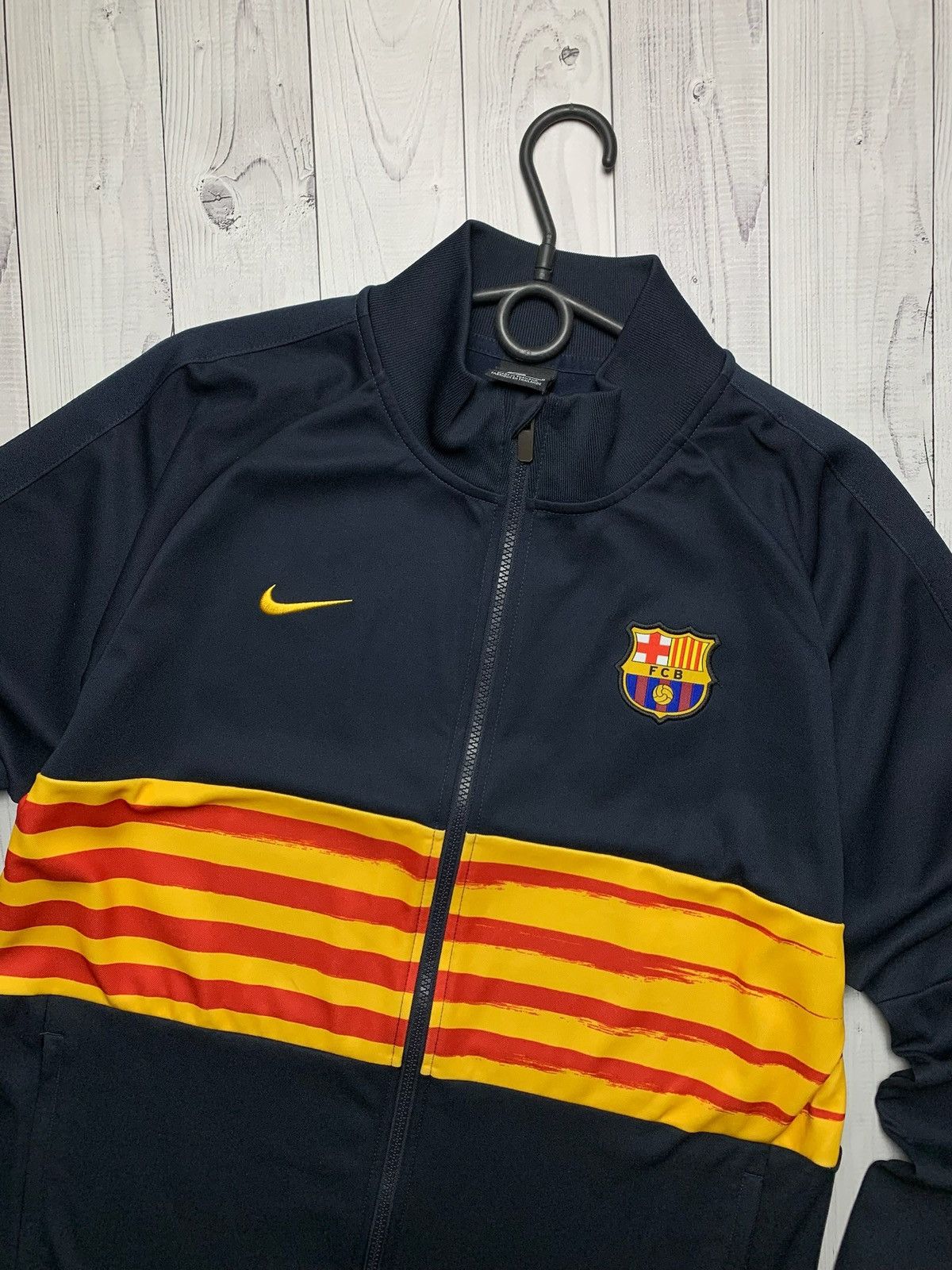 Nike × Vintage Vintage Nike Barcelona track soccer jacket size L rare Size US L / EU 52-54 / 3 - 2 Thumbnail