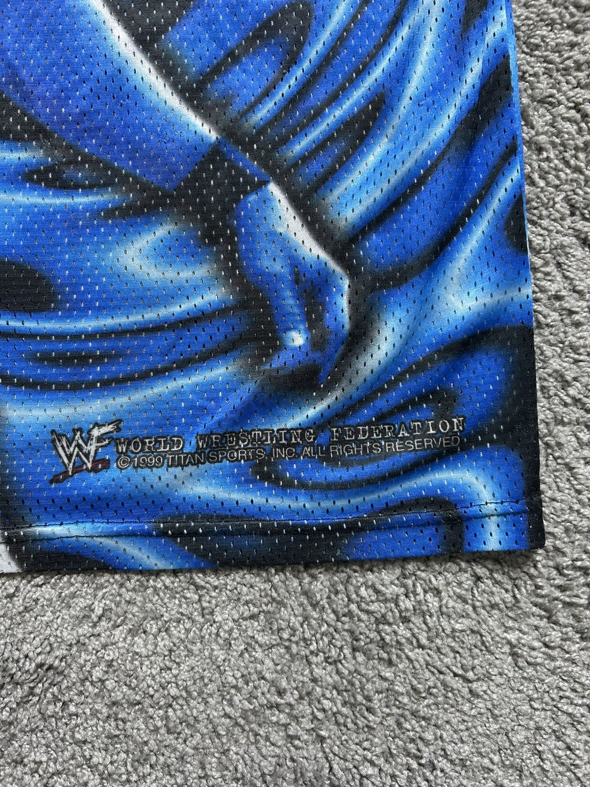 Vintage Vintage 90s WWE Stone Cold Jersey Raw is War 1999 Size US L / EU 52-54 / 3 - 3 Thumbnail
