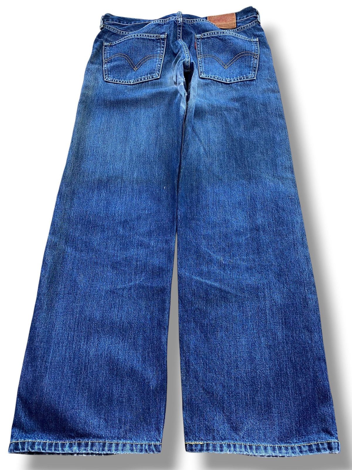 Levi's Levi’s Blue Wash Style Straight Leg Jeans Size US 33 - 3 Thumbnail