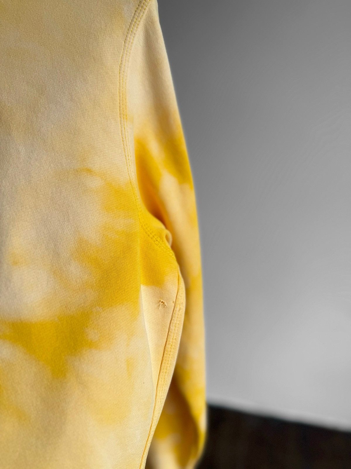 Nike Nike Sportswear Mens Yellow Tie-Dye Long Sleeve Hoodie Size US L / EU 52-54 / 3 - 5 Thumbnail