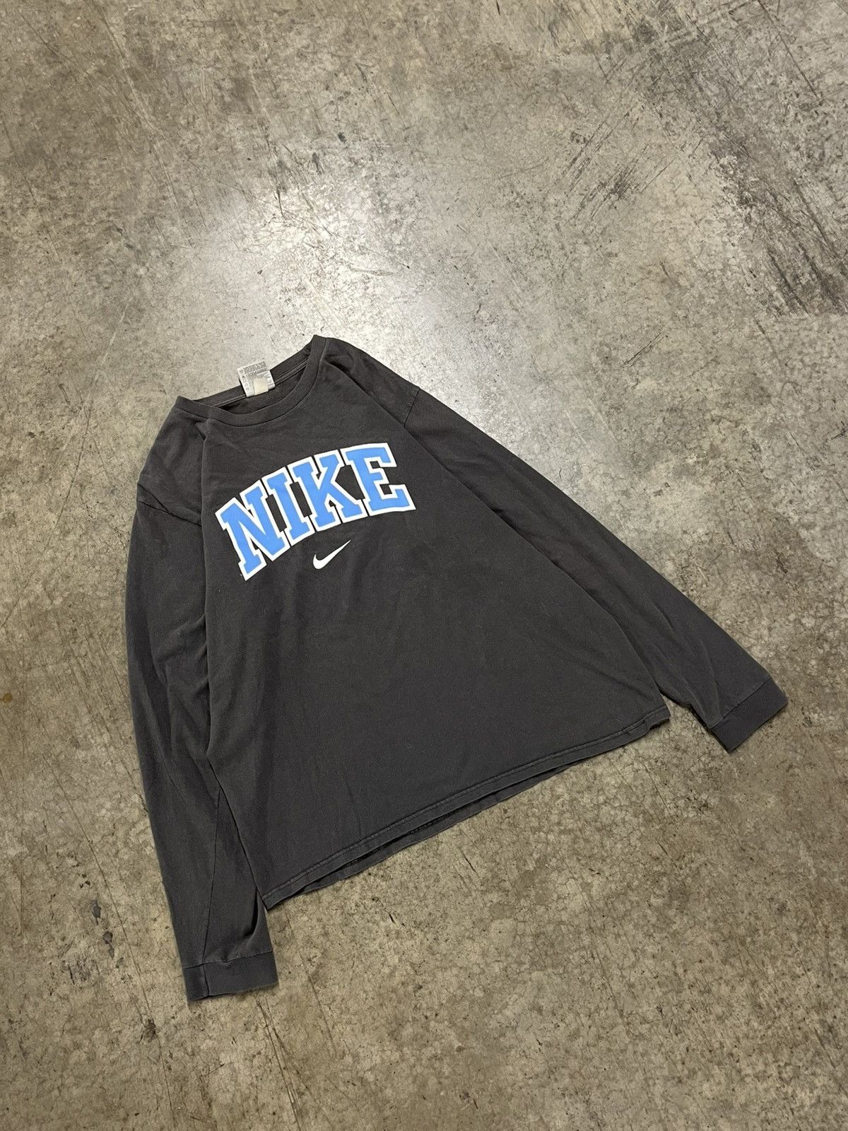 Nike × Vintage Nike vintage spell out center swoosh y2k longsleeve hype Size US M / EU 48-50 / 2 - 2 Thumbnail