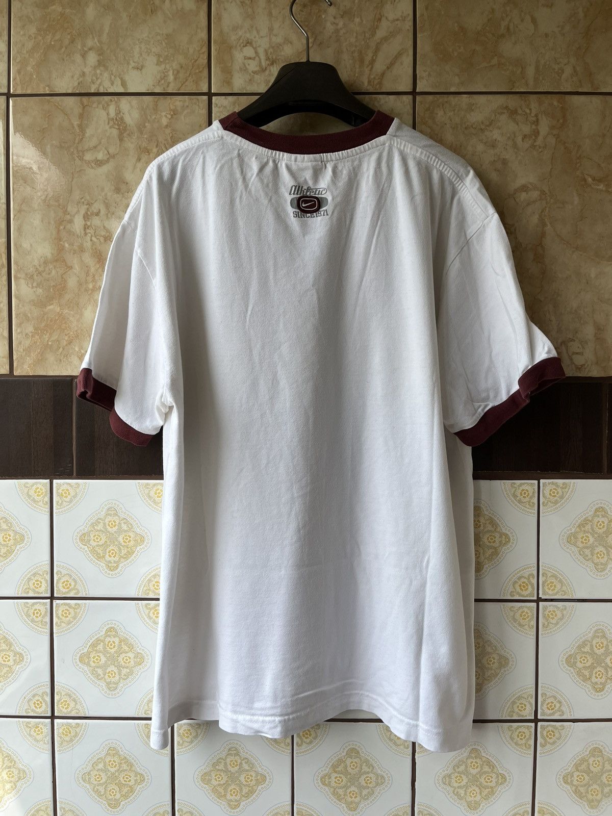 Nike Vintage Nike big logo T shirt Size US L / EU 52-54 / 3 - 3 Thumbnail