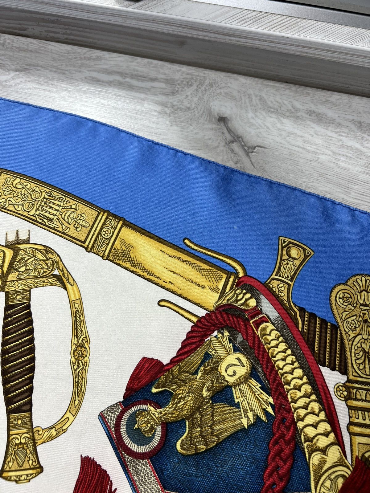 Hermes × Vintage Vintage HERMES CARRE 90 GRAND UNIFORME J. Metz Silk Scarf Size ONE SIZE - 16 Thumbnail