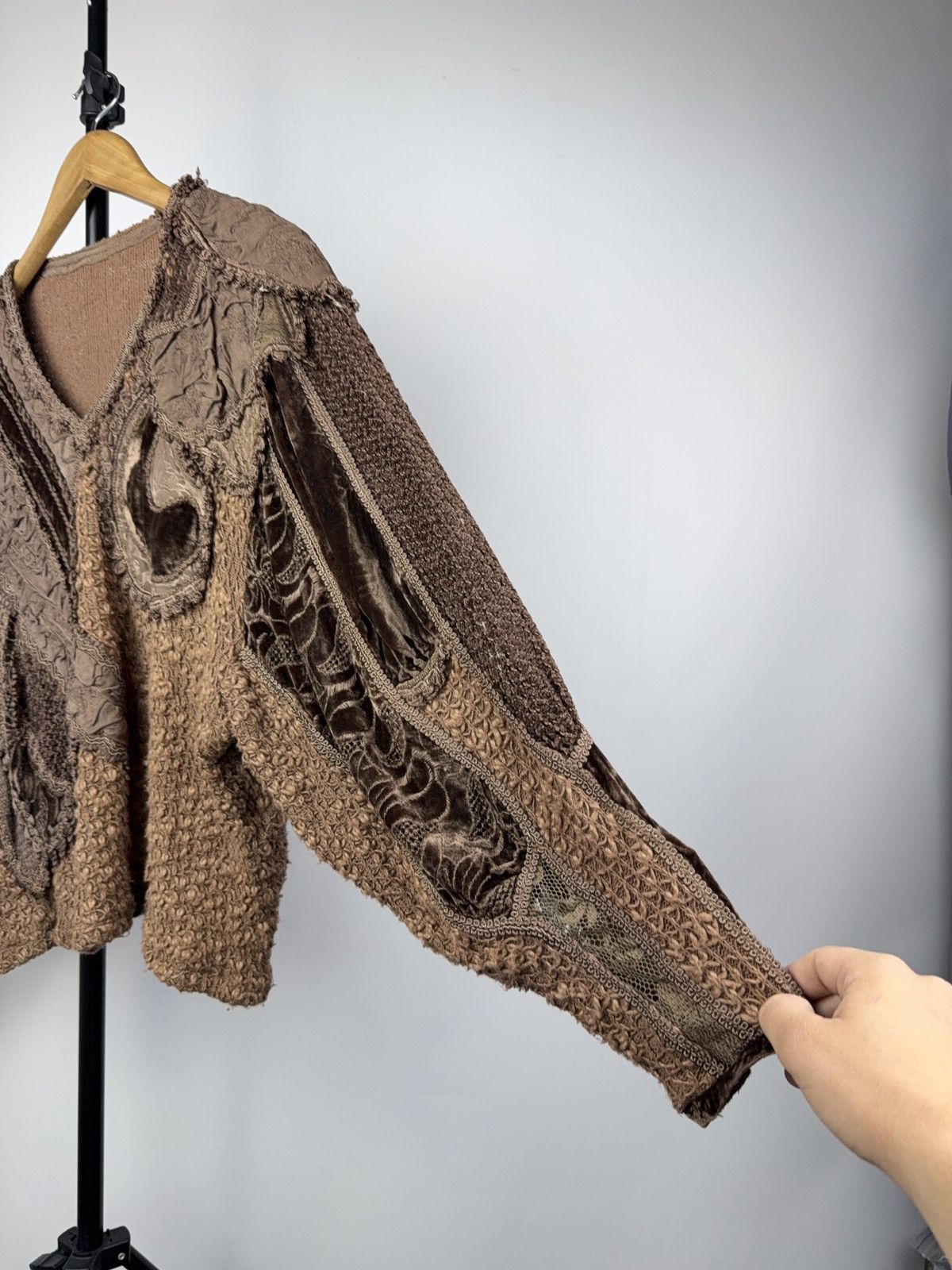 Japanese Brand Designer Avant Garde Retro Barroco Fluffy knitted sweater Size M / US 6-8 / IT 42-44 - 7 Thumbnail