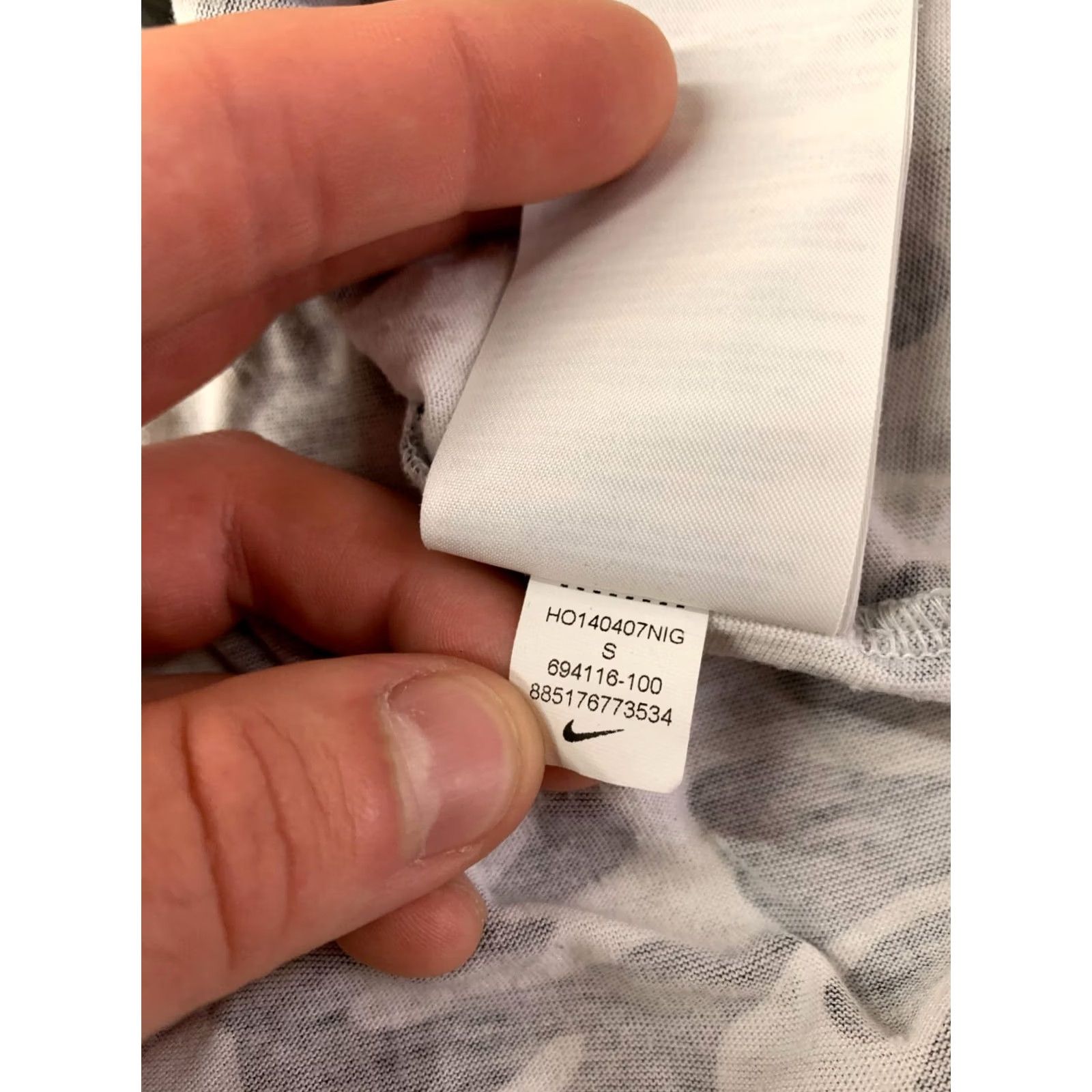 Nike NIKE Shirt Womens T-Shirt 2014 Casual White/Black XS S 694116-100 Junior TEE Jersey Size S / US 4 / IT 40 - 6 Thumbnail