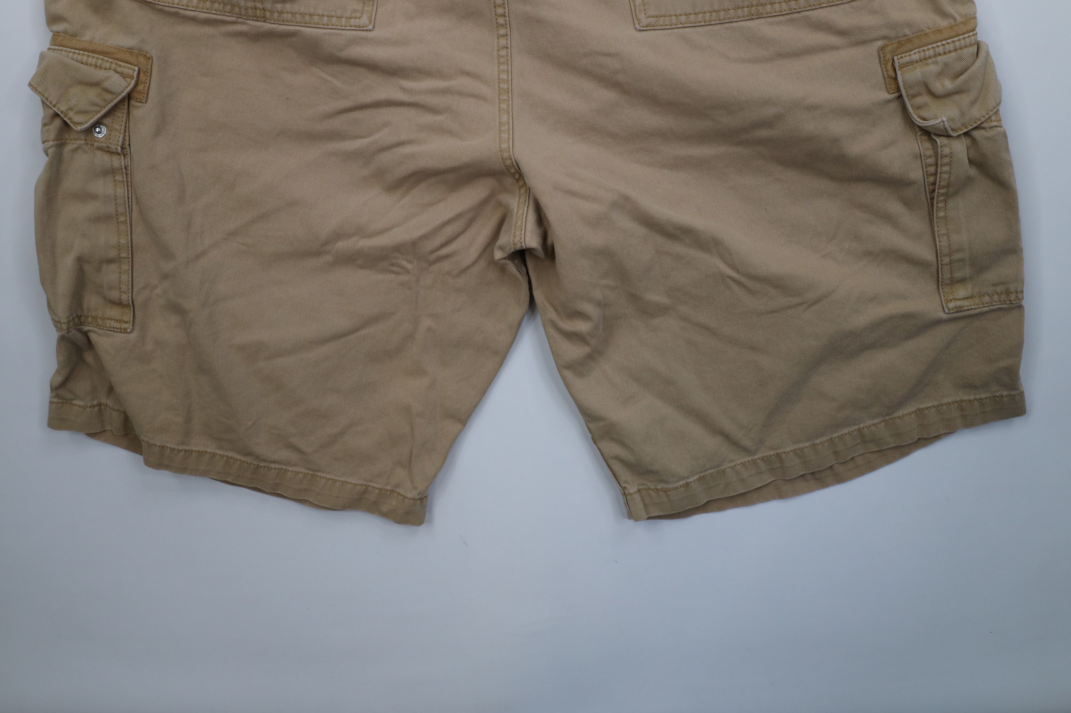 Levi's Vintage Y2K 2004 Levis Faded Baggy Cargo Shorts Brown Cotton Size US 44 / EU 60 - 12 Thumbnail