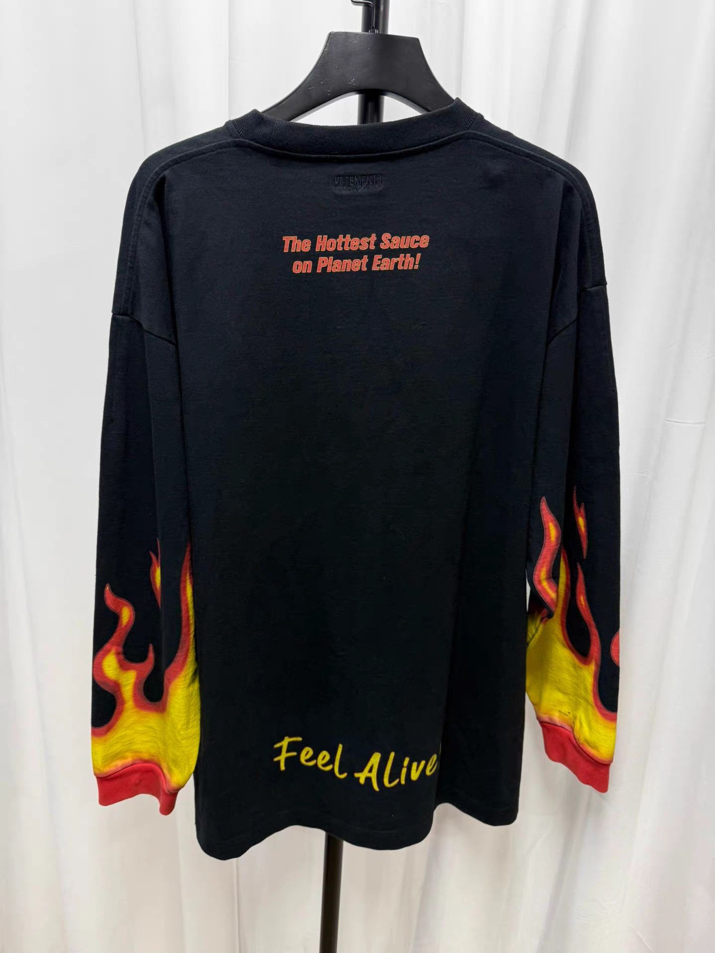 Vetements Vetements Flame Long Sleeve K20 Size US L / EU 52-54 / 3 - 6 Thumbnail