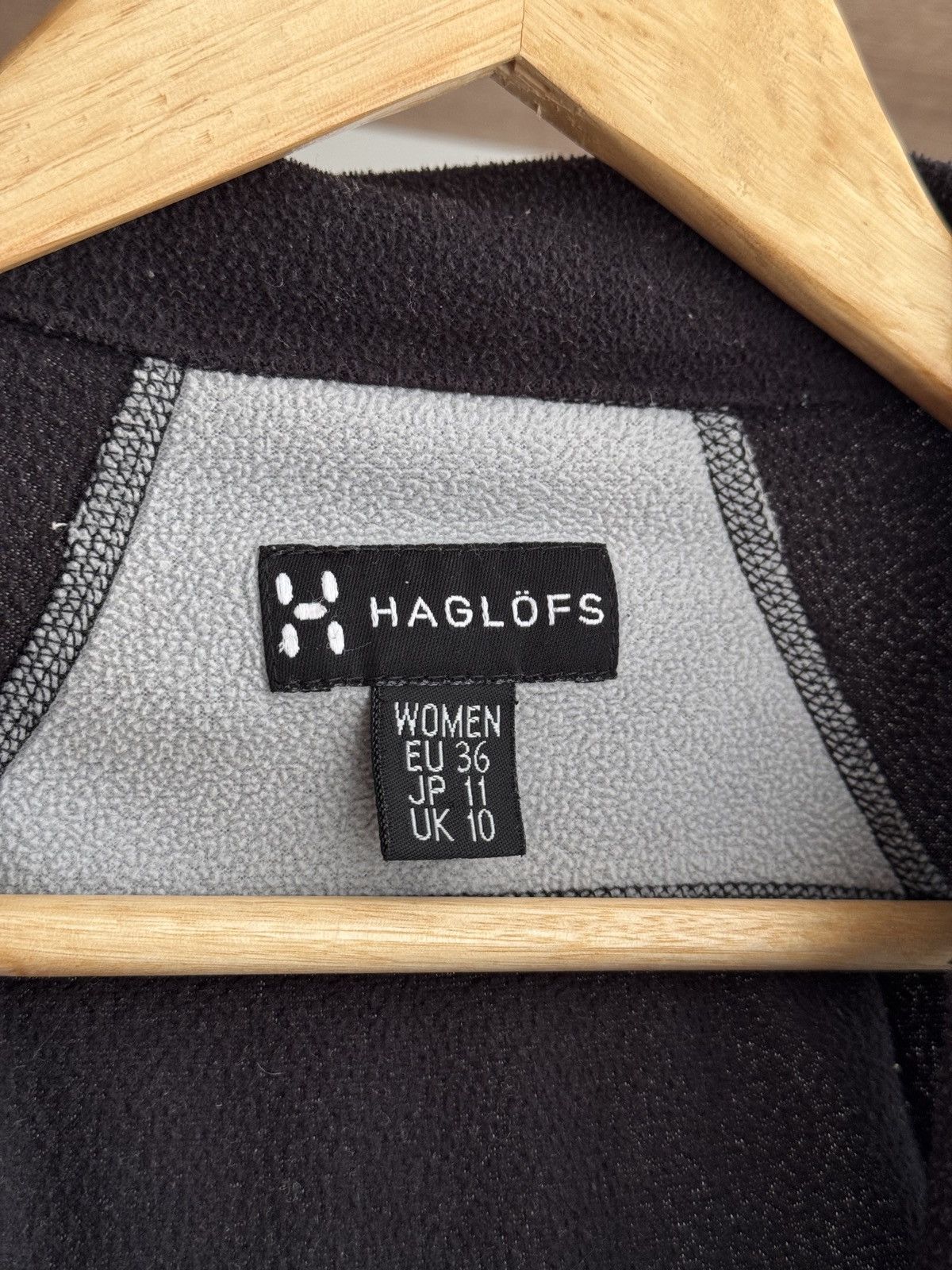 Haglofs × Vintage Vintage Haglofs Outdoor Life Fleece W' Vest Size S / US 4 / IT 40 - 7 Thumbnail