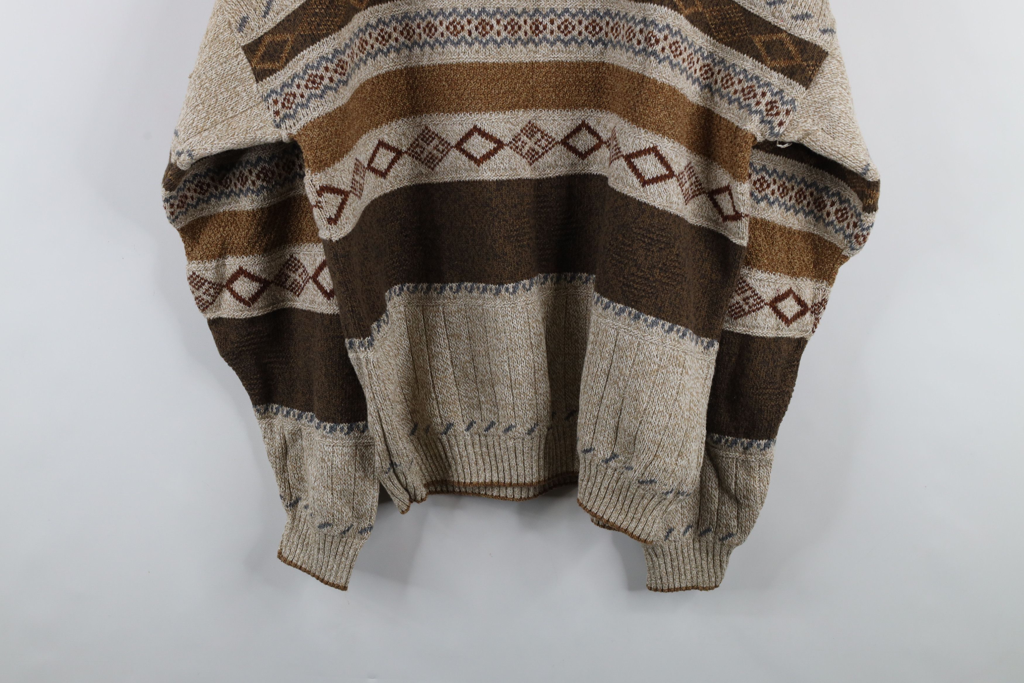 Vintage Vintage 90s Streetwear Fair Isle Knit V-Neck Sweater USA Size US L / EU 52-54 / 3 - 8 Thumbnail