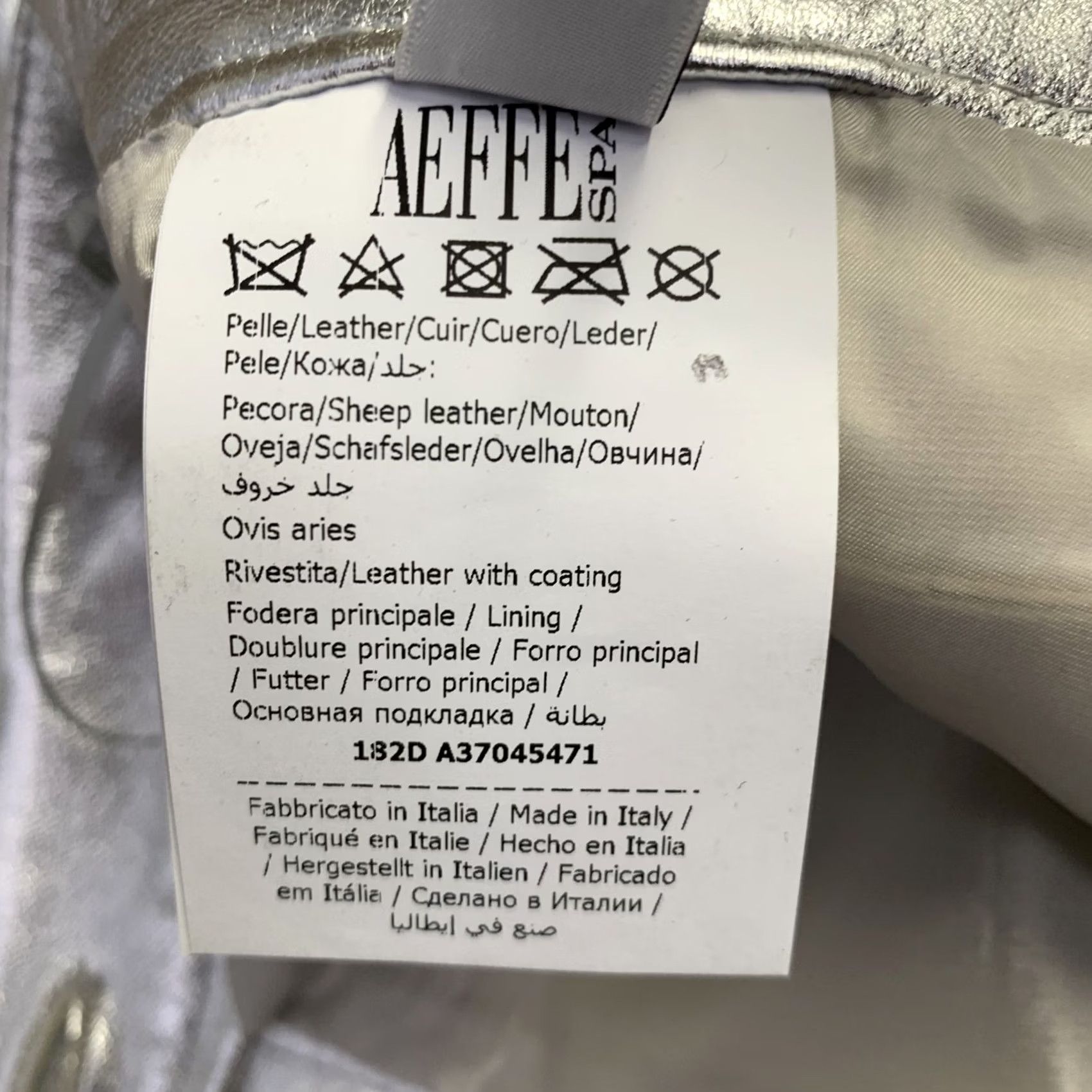 Moschino MOSCHINO Size 2 Metallic Silver Leather Jean Cut Casual Pants WOMEN Size 26" / US 2 / IT 38 - 5 Thumbnail
