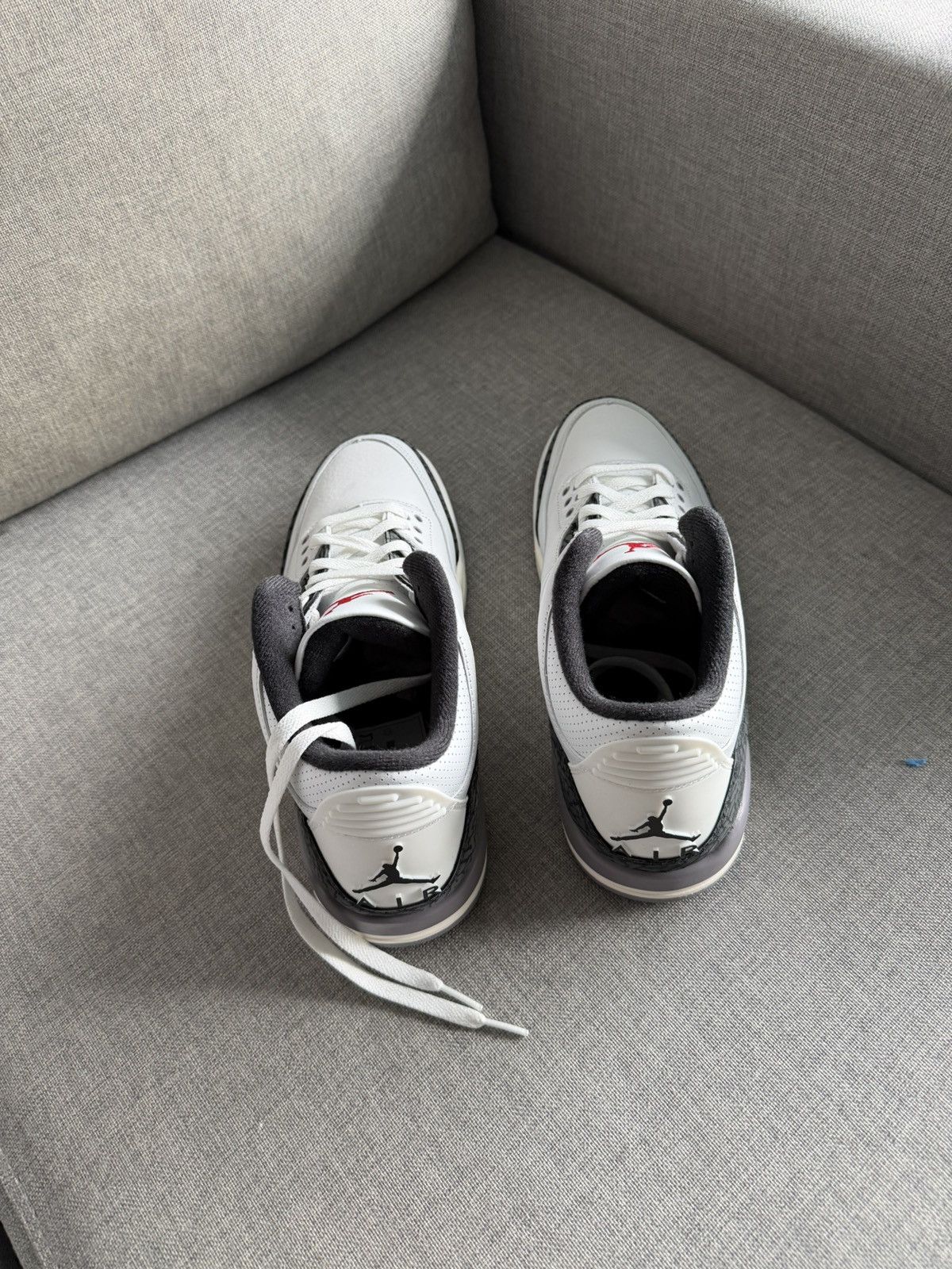 Jordan Brand Jordan Retro 3 Grey Cement Size US 9.5 / EU 42-43 - 5 Thumbnail