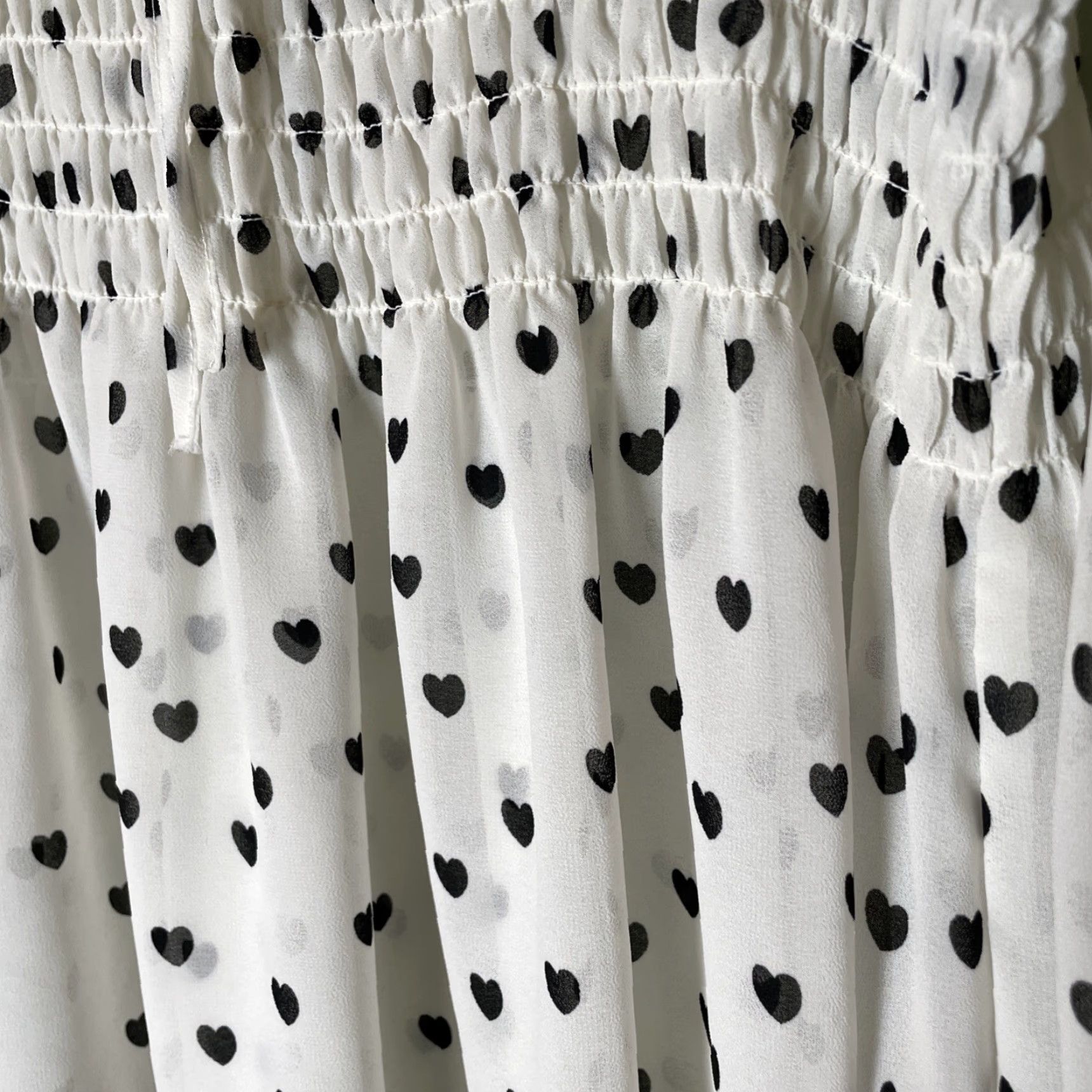 Vintage Rose + Olive Blouse L White Hearts Print Chiffon Balloon Sleeve Ruffle Neck Sheer Casual Women Size L / US 10 / IT 46 - 6 Thumbnail