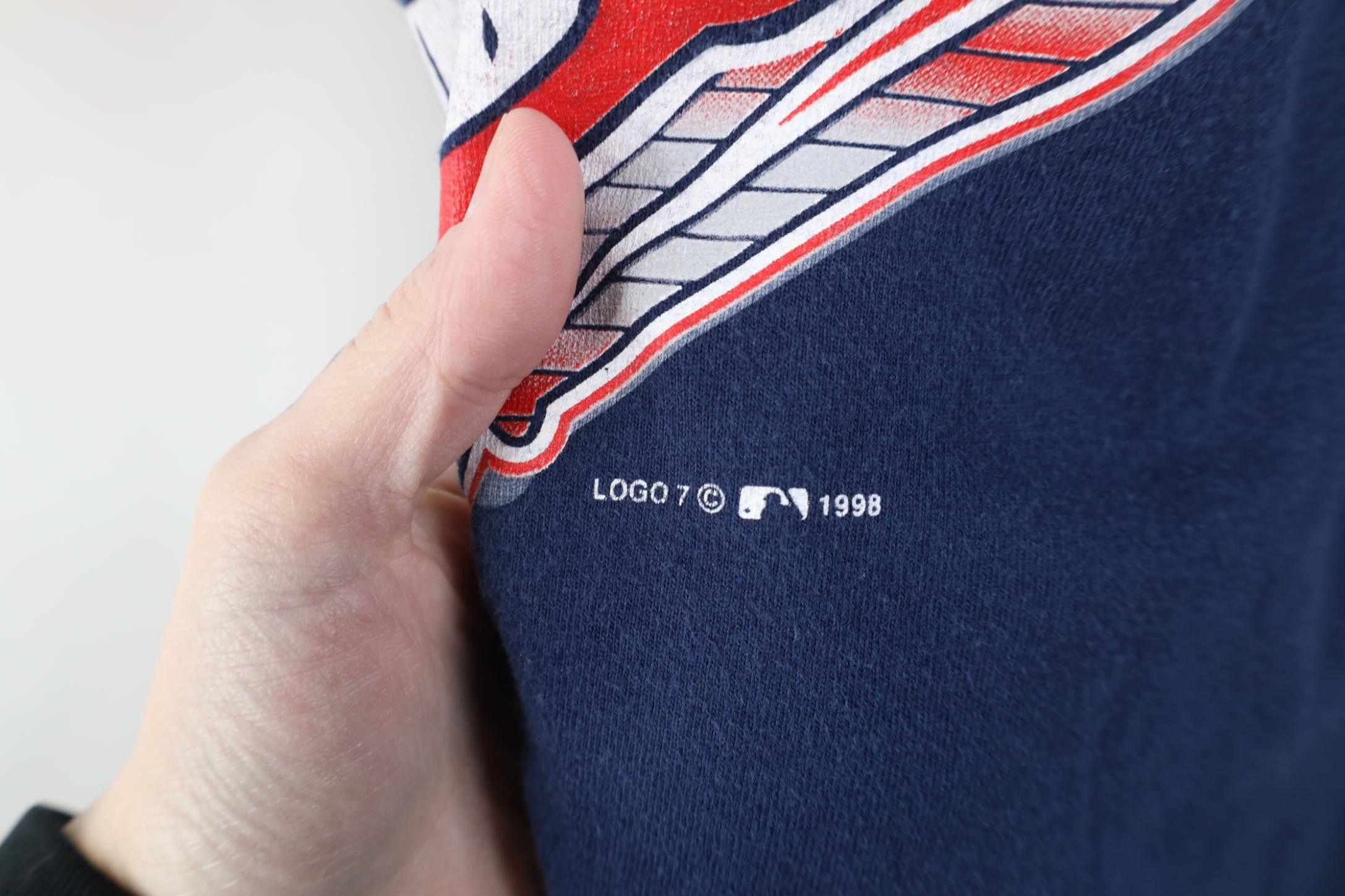 Vintage Vintage 90s Chief Wahoo Cleveland Indians Baseball T-Shirt Size US XL / EU 56 / 4 - 6 Thumbnail