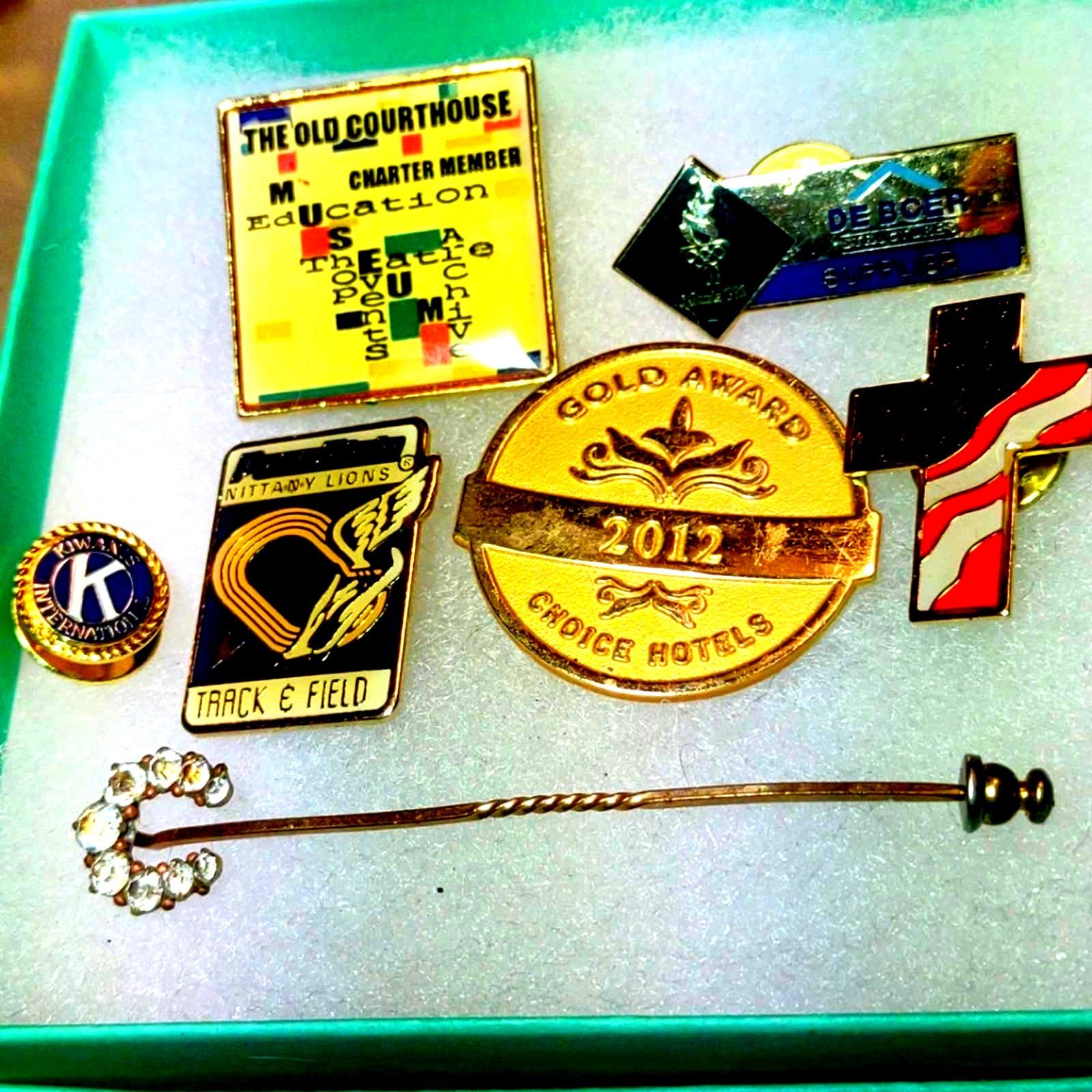 Vintage Vintage Lot of Pins~Brooches Size ONE SIZE - 1 Preview
