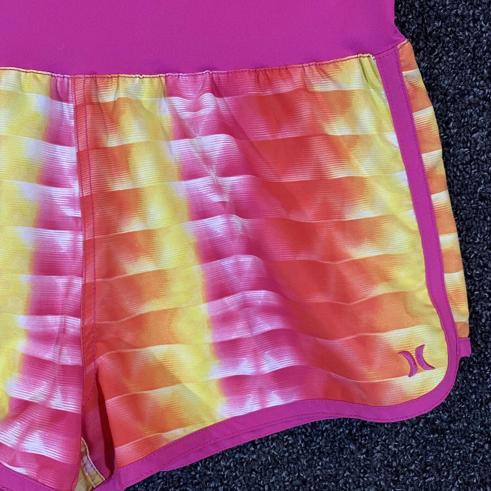 Hurley Hurley Shorts Womens M/L 32" Waist Multicolor Pink Red Yellow Running Workout, Breathable, Classic fit, 2.5in inseam, Polyester, Activewear Size 32" / US 10 / IT 46 - 2 Thumbnail