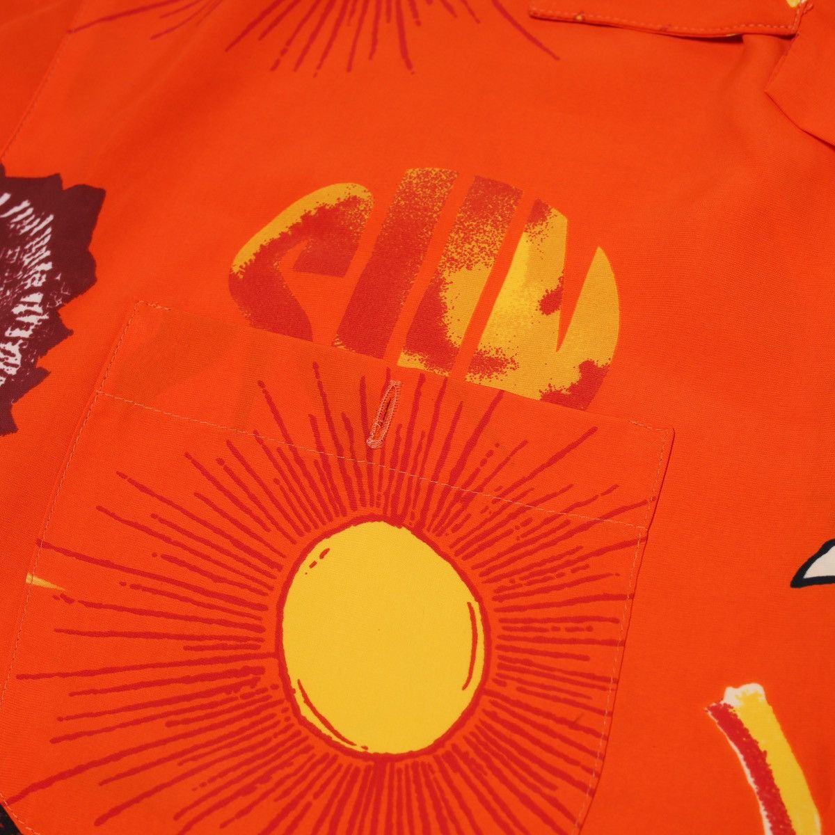 Moschino Moschino Jeans Vintage Short Sleeve Shirt Printed Orange Sun Size US M / EU 48-50 / 2 - 9 Thumbnail