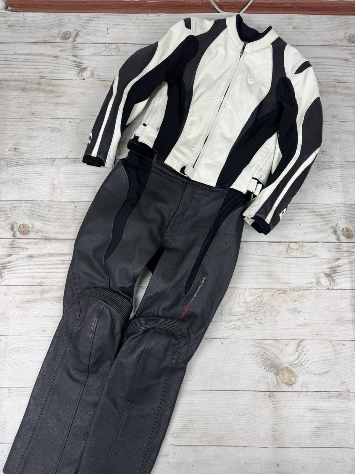 Vintage Vintage Revit Leather Suit Jacket And Pants Motorcycle Moto Size US M / EU 48-50 / 2 - 1 Thumbnail
