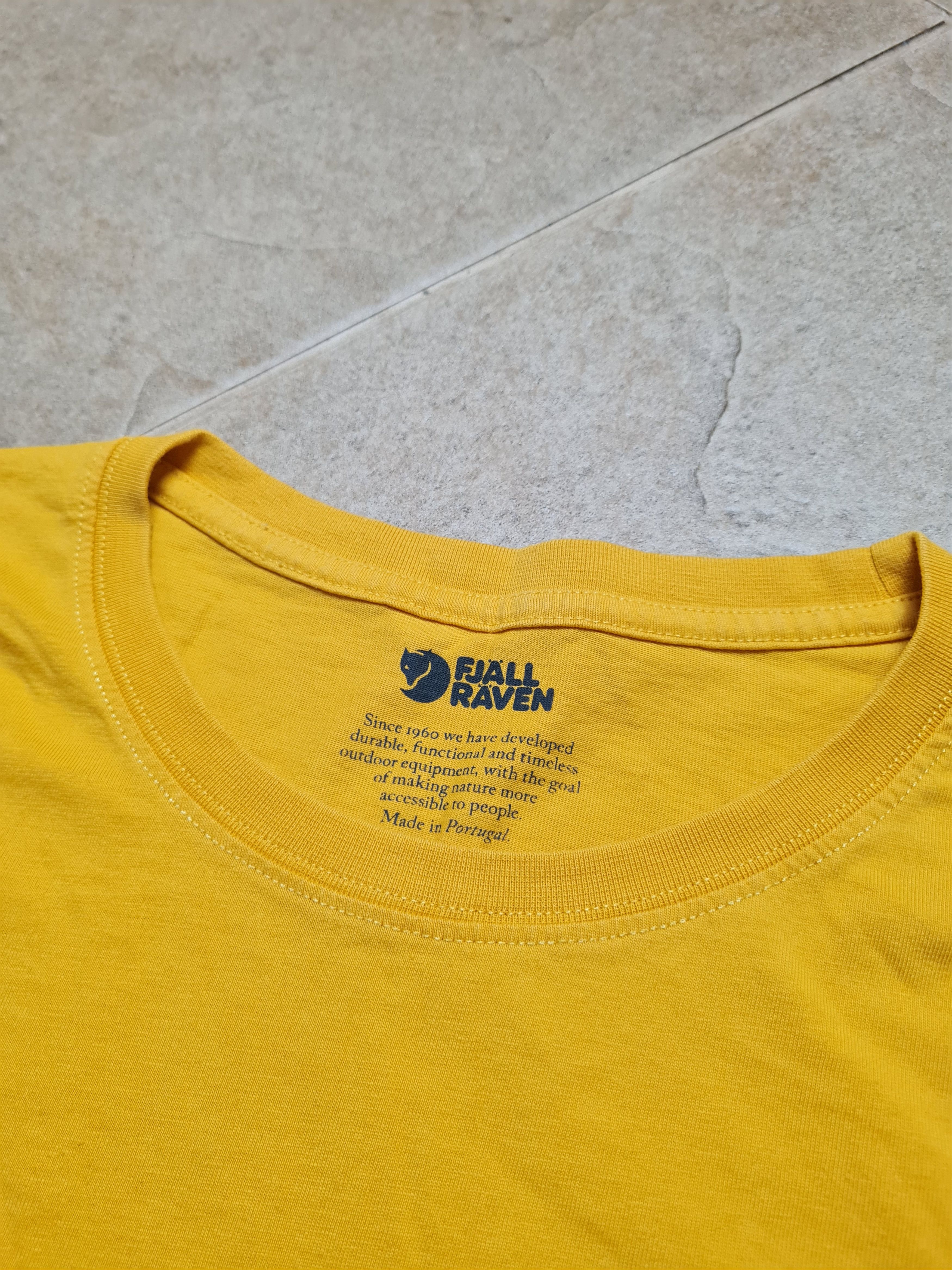 Fjallraven T-Shirt Fjallraven Yellow Mountain Logo Top Vintage Shirt Size US M / EU 48-50 / 2 - 16 Thumbnail