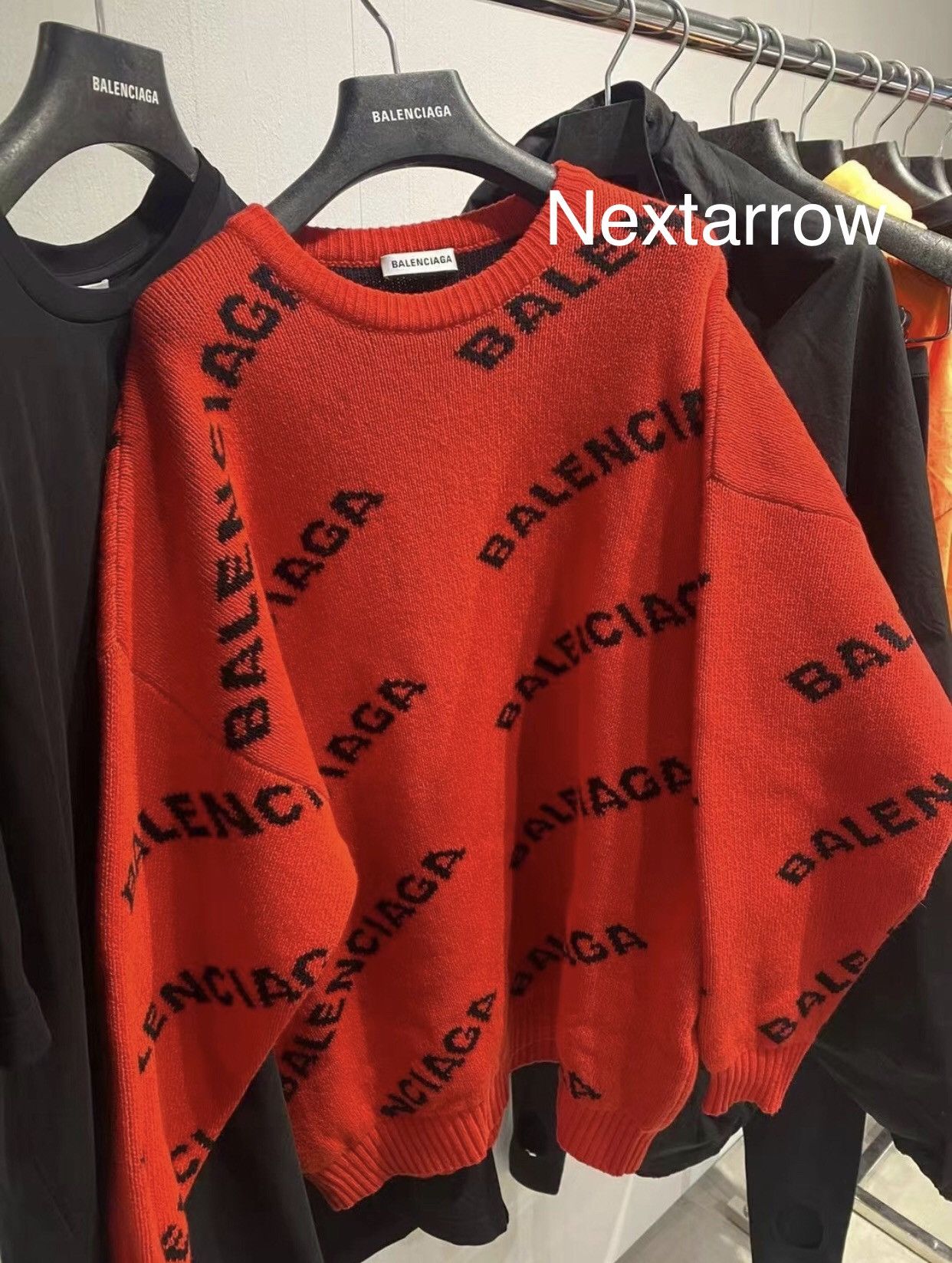 Balenciaga Balenciaga bullet screen sweater 2412-Nextarrow Size S / US 4 / IT 40 - 1 Thumbnail