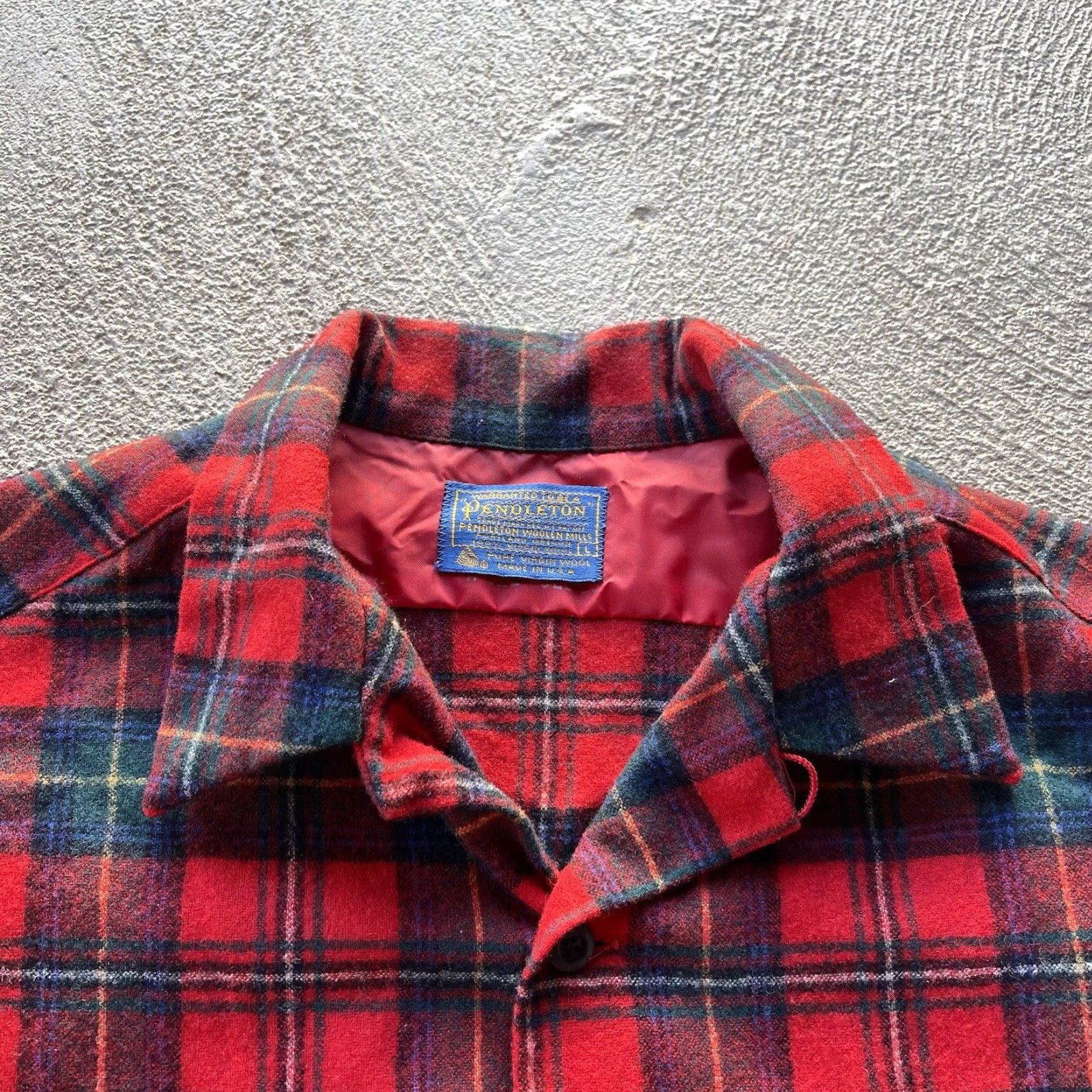 Pendleton VINTAGE Pendleton Shirt Men L Red Wool Plaid Button-Up Collared Long Sleeve Regular Fit Thread: Classic Western Pockets Mens Size US L / EU 52-54 / 3 - 3 Thumbnail