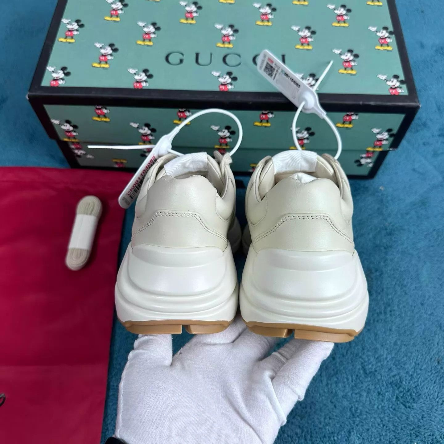 Gucci Gucci Rhyton x Mickey Mouse Women's EU 35.5 Sneakers Size US 5 / IT 35 - 4 Thumbnail