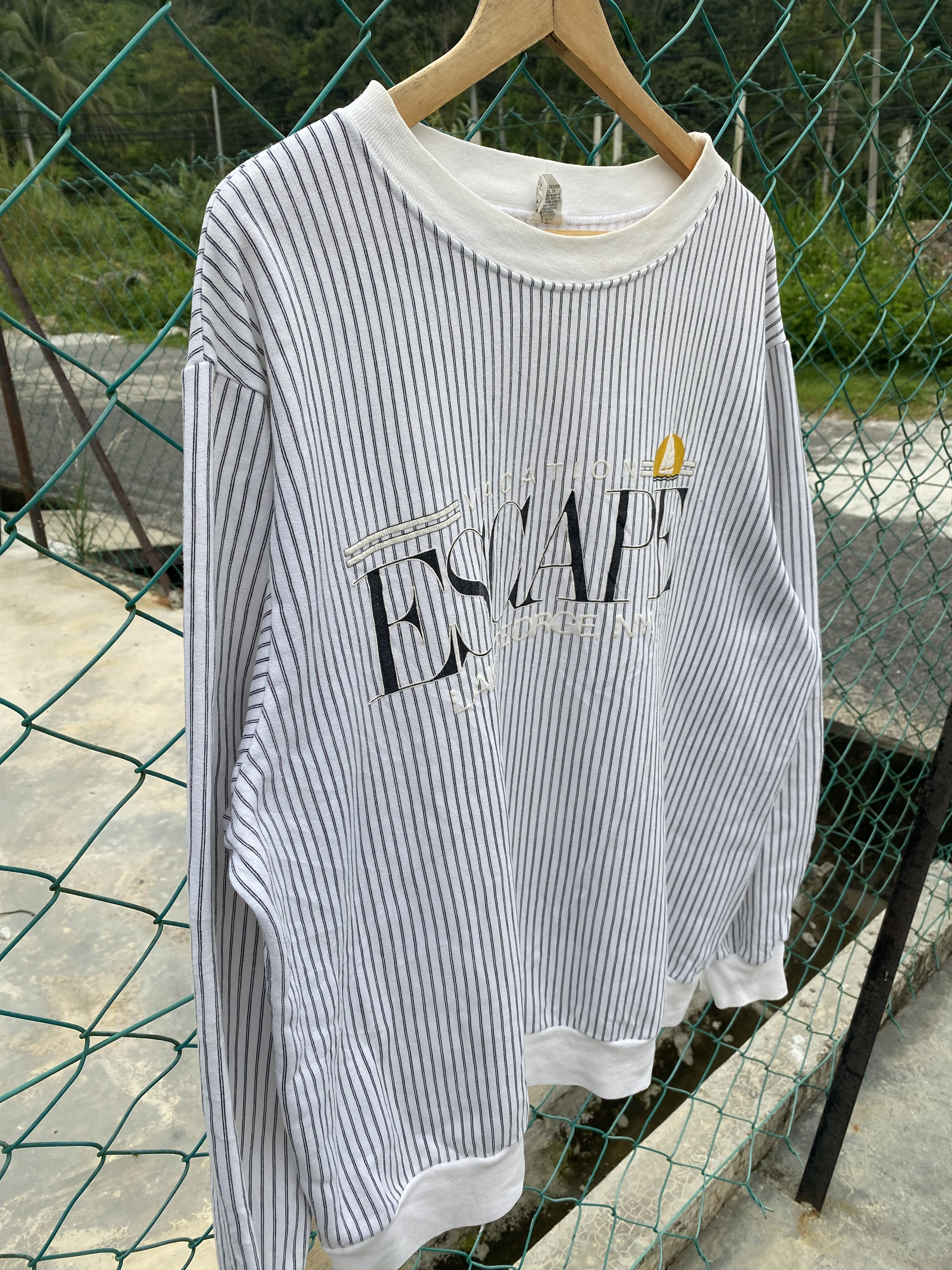 Vintage Vintage 90’s Vacation Escape Lake George NY. Size US L / EU 52-54 / 3 - 3 Thumbnail