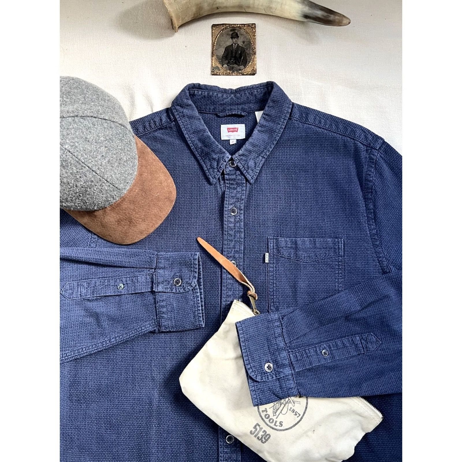 Levi's VINTAGE Levi's Shirt XL Indigo Brocade Raised Pattern RARE 2018 USA Oak Cone Mills Blue Mens Size US XL / EU 56 / 4 - 2 Thumbnail