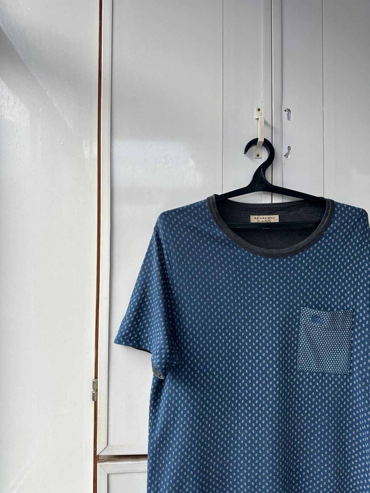 Burberry Vintage Monogram Burberry T-shirt Size US L / EU 52-54 / 3 - 2 Thumbnail