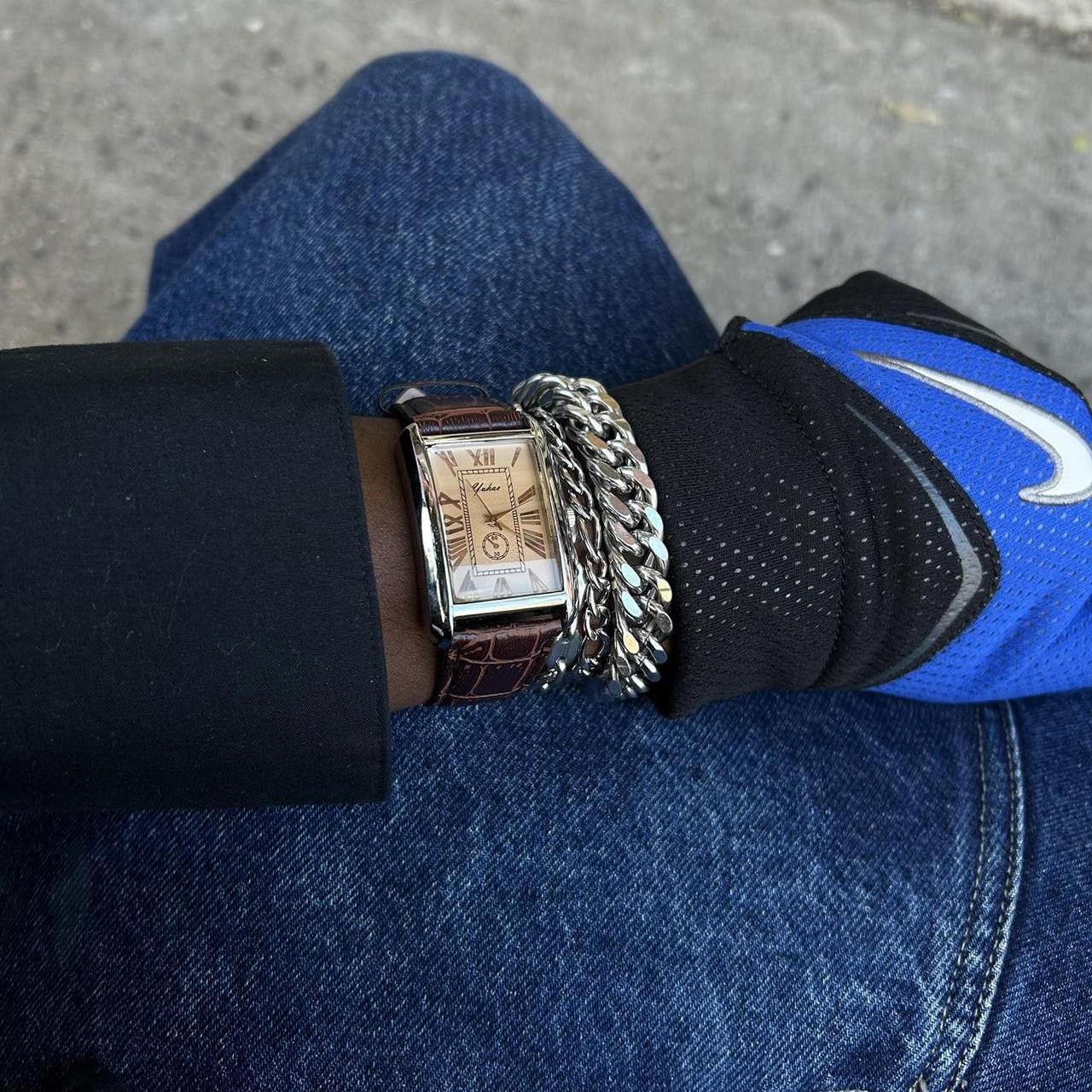 Vintage Vintage 2000s Style Brown Rectangular Quartz Leather Watch Size ONE SIZE - 1 Thumbnail