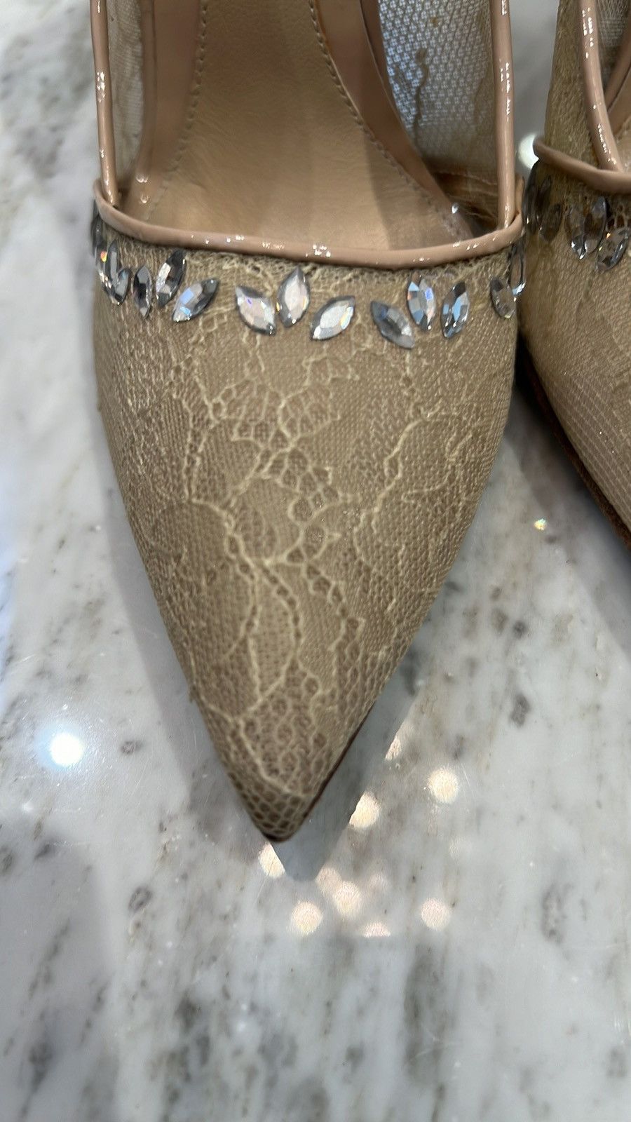Monique Lhuillier Classy lace nude pump Size US 6.5 / IT 36.5 - 14 Thumbnail