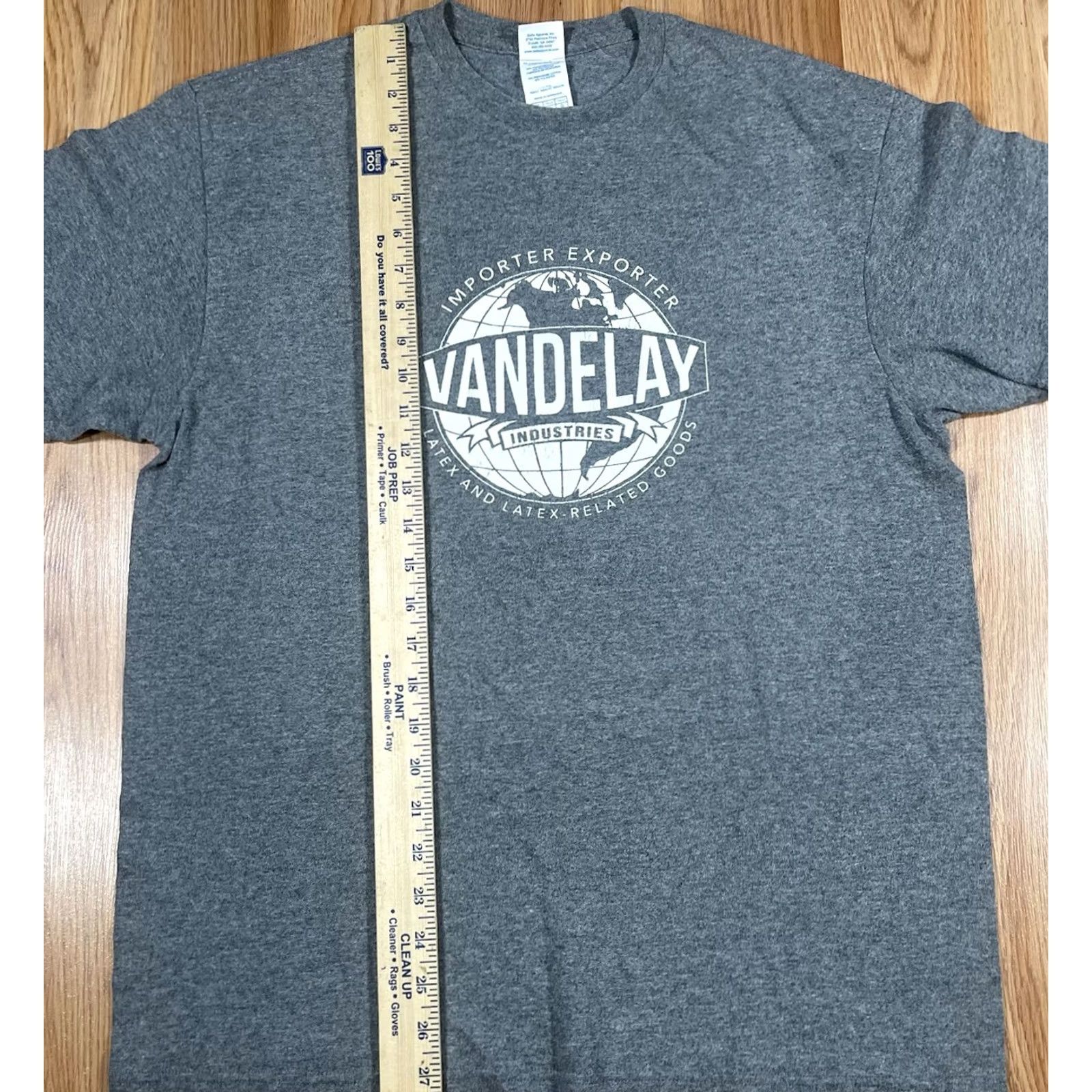 Delta Delta T-Shirt Adults L Gray Pro Weight Vandelay Industries Poly-Cotton Shirt Unisex Adults L Gray Classic Short Sleeve Crew Neck Logo Accent 90s? Size US L / EU 52-54 / 3 - 3 Thumbnail