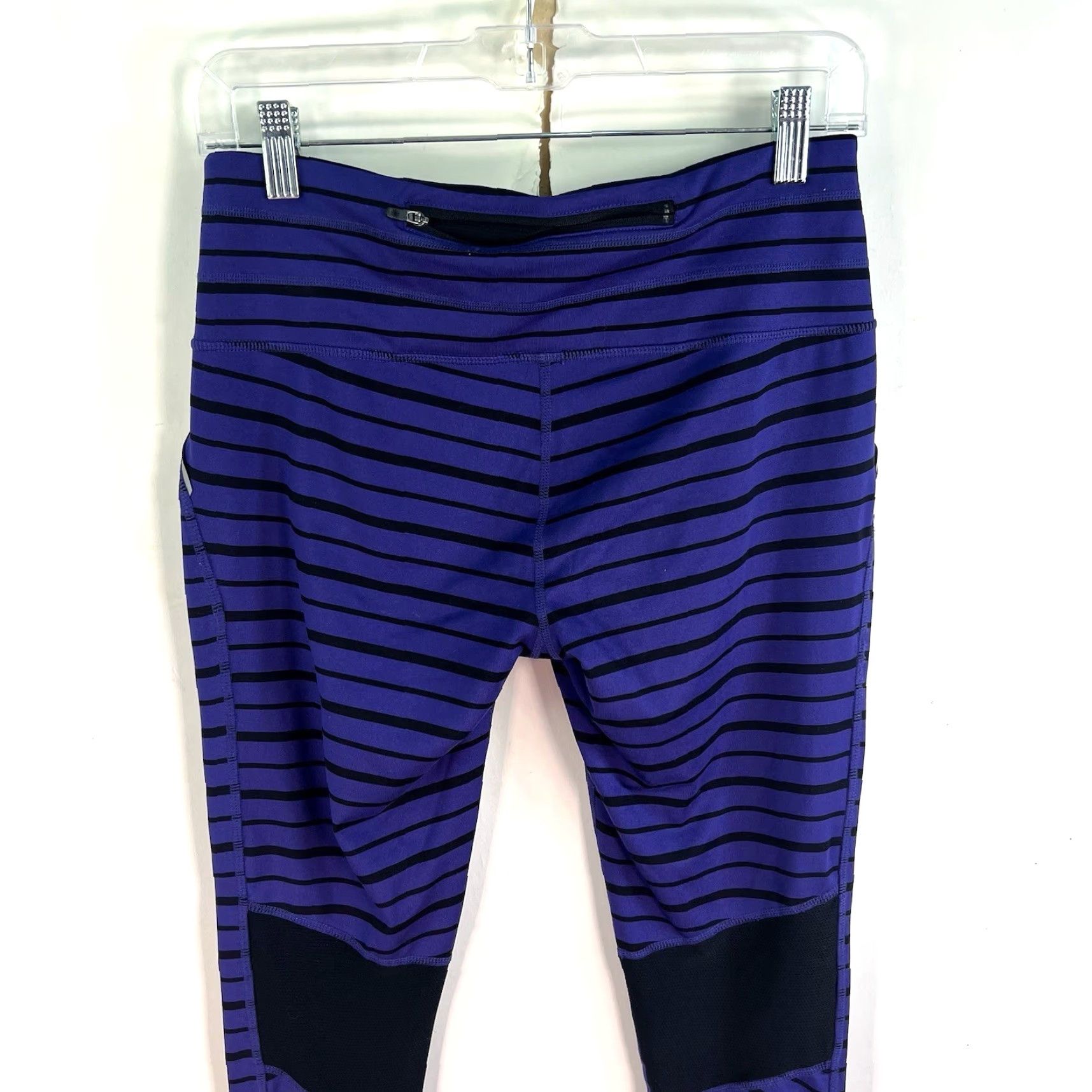 Athleta Athleta Leggings Shirt Womens Small Purple Striped 29in Inseam 27in NYLON/Polyester/Spandex Athleisure Yoga Activewear Size 28" / US 6 / IT 42 - 6 Thumbnail