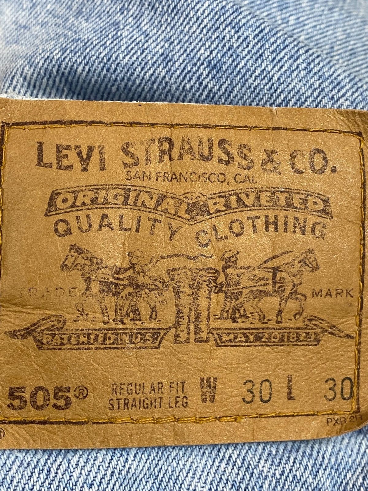 Levi's Levi’s Distressed Straight Leg Style Jeans Size US 28 / EU 44 - 11 Thumbnail