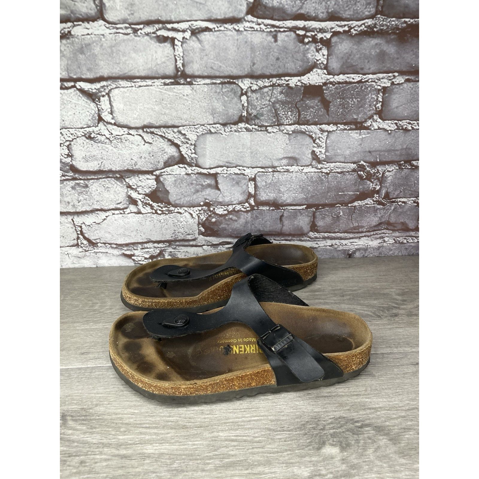 Birkenstock Birkenstock Gizeh Black Leather Thong Cork Strap Sandals Wom Size US 6 / IT 36 - 13 Thumbnail