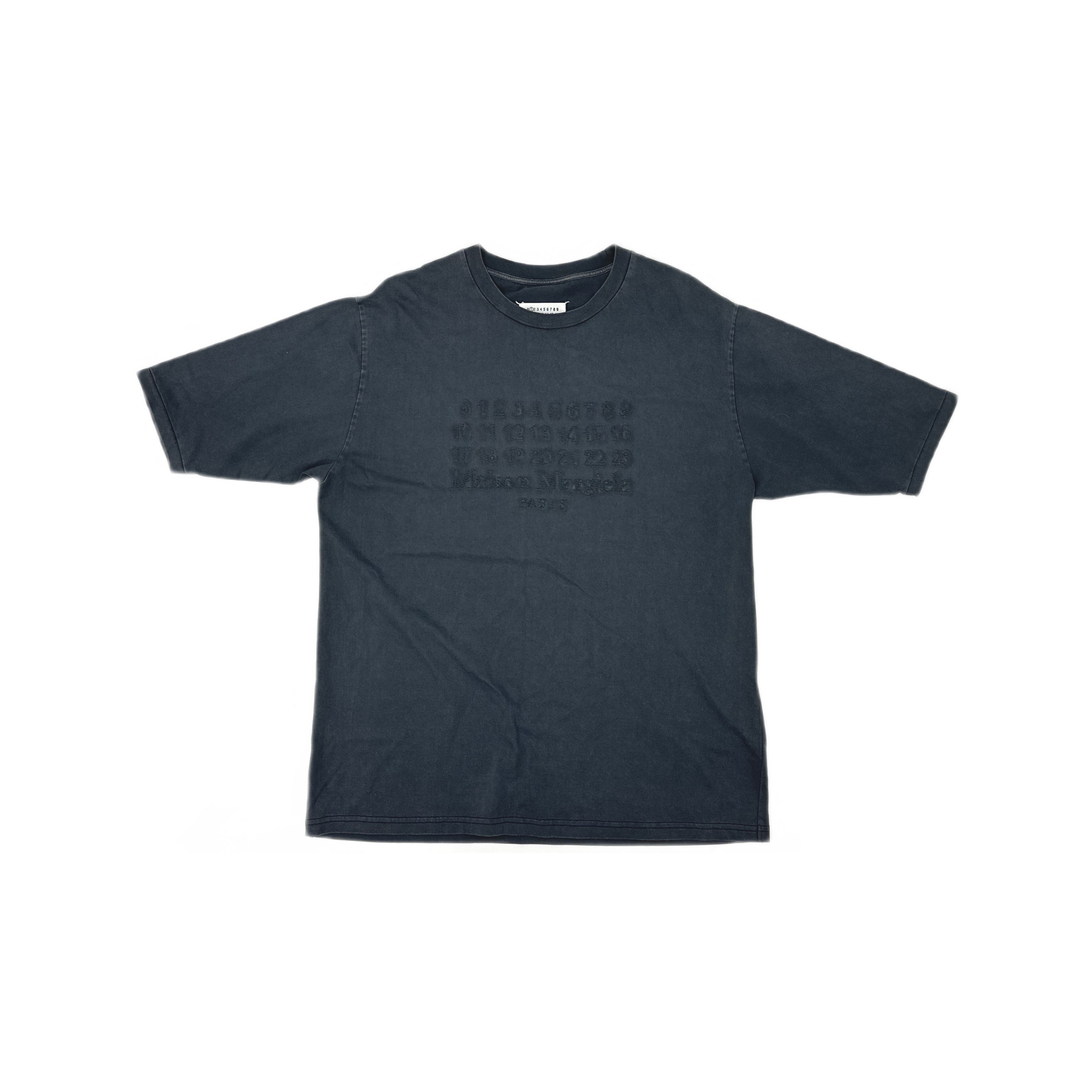Maison Margiela Maison Margiela Number Logo T-Shirt Size L Size US L / EU 52-54 / 3 - 1 Thumbnail