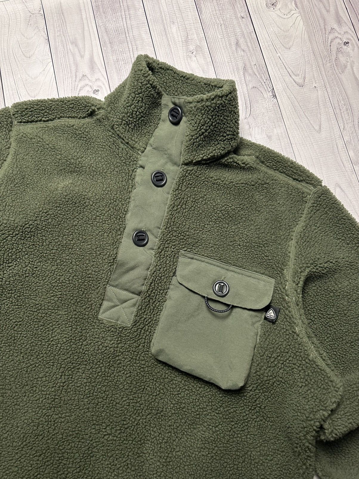 Vintage Vintage Nike ACG Sherpa Fleece Jacket Half Button pocket M Size US M / EU 48-50 / 2 - 3 Thumbnail