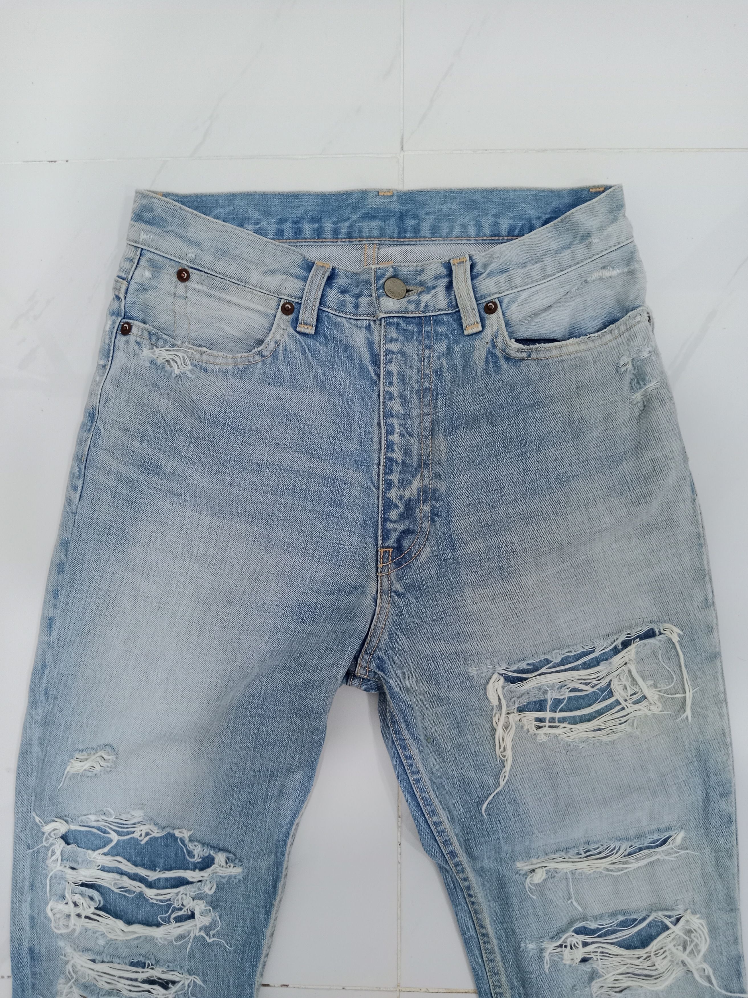 Japanese Brand Mcphee Tomorrowland Distressed Jeans Japanese Brand Size US 29 - 4 Thumbnail