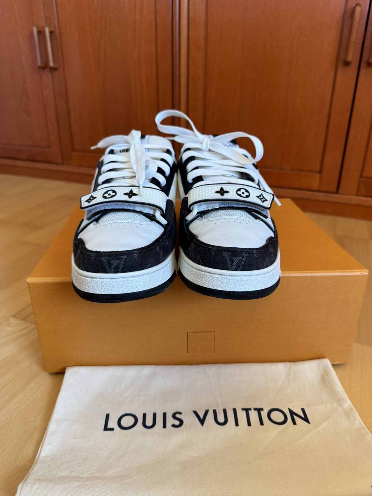 Louis Vuitton Louis Vuitton LV Trainer Velcro Strap Black Denim Size US 8 / EU 41 - 6 Thumbnail