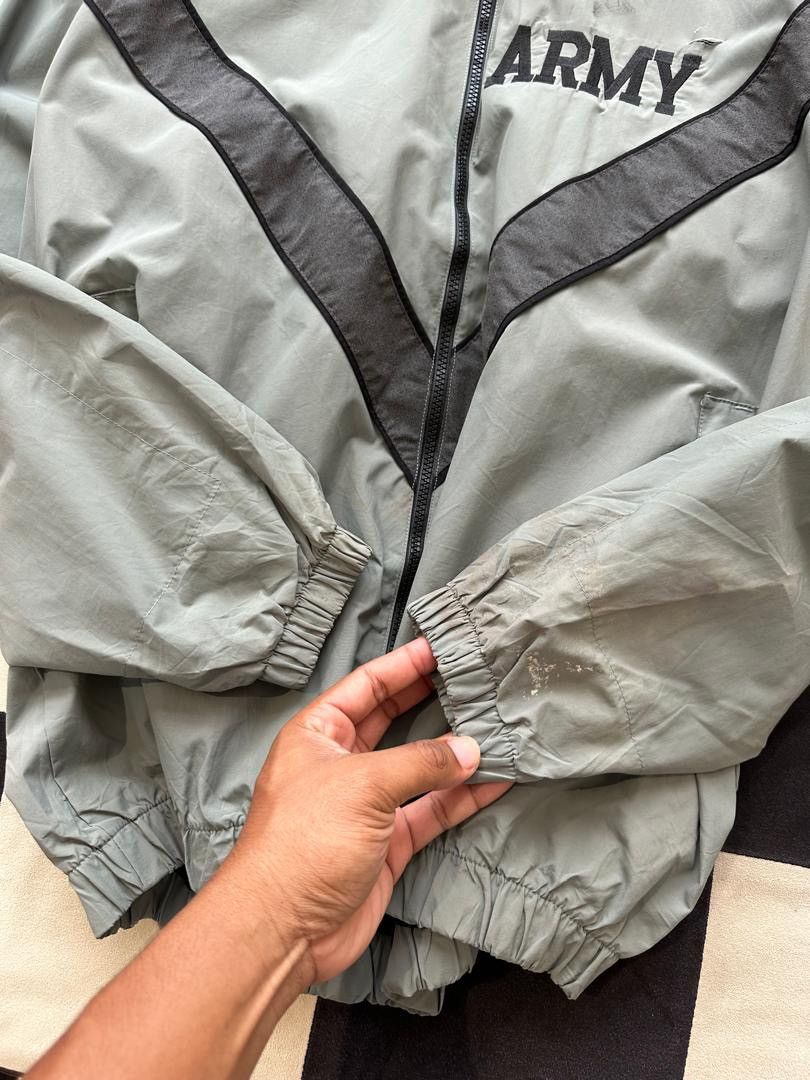 Vintage VINTAGE ARMY WINDBREAKER JACKET Size US XL / EU 56 / 4 - 4 Thumbnail
