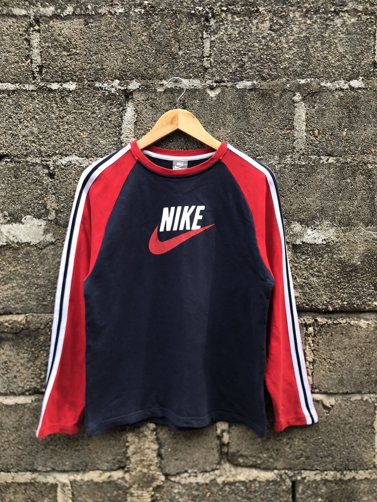 Nike ⚡️Vintage Y2K Nike Swossh Long Sleeve Shirt Size S / US 4 / IT 40 - 1 Thumbnail