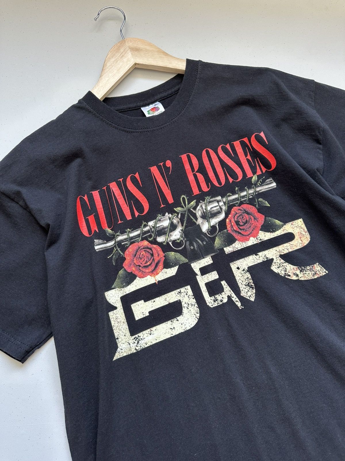Band Tees × Guns N' Roses Vintage Y2k Guns N Roses Box Logo Tee Size US L / EU 52-54 / 3 - 5 Thumbnail