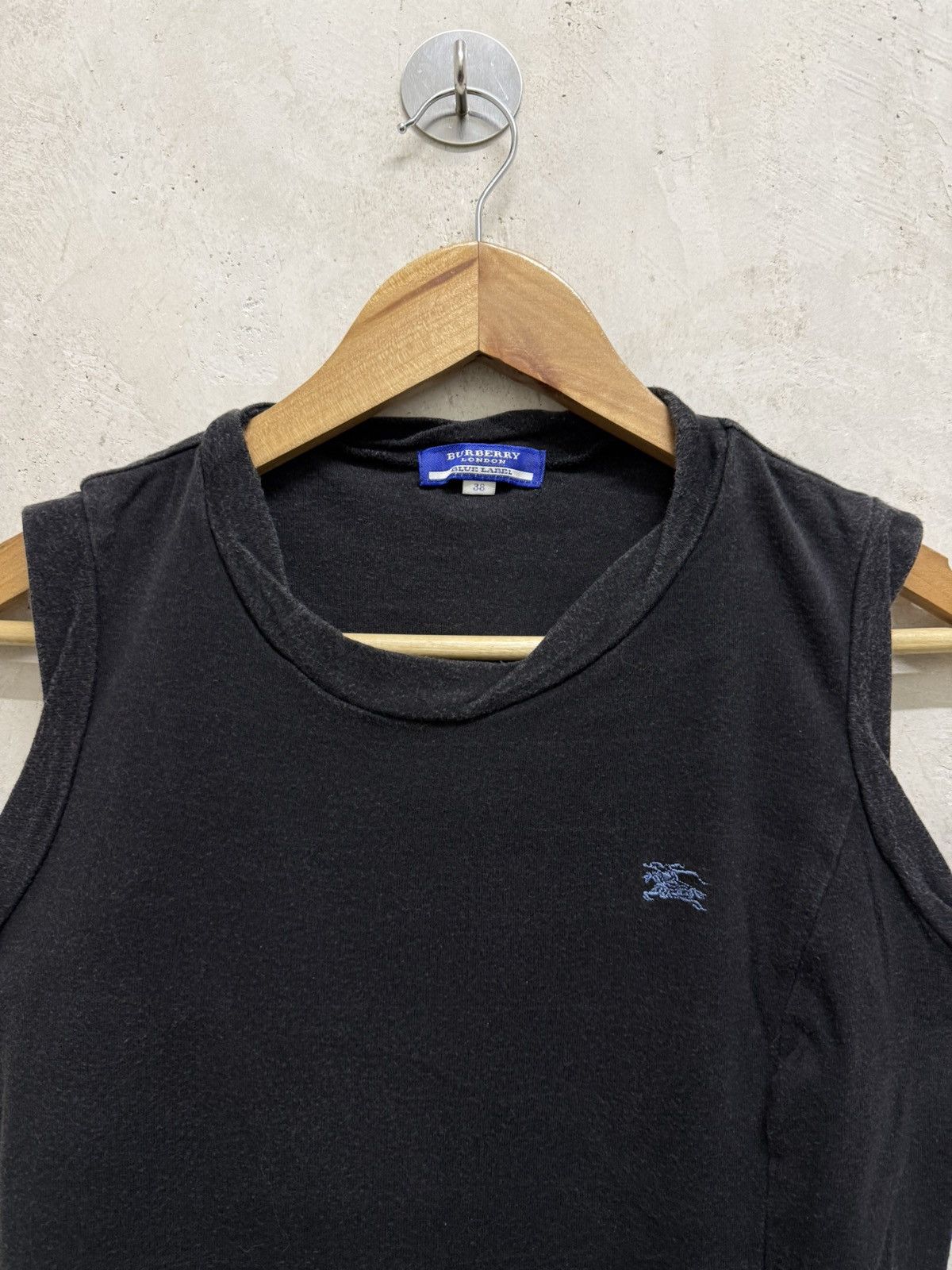 Burberry Vintage Faded Burberry Tank Top Size S / US 4 / IT 40 - 2 Thumbnail