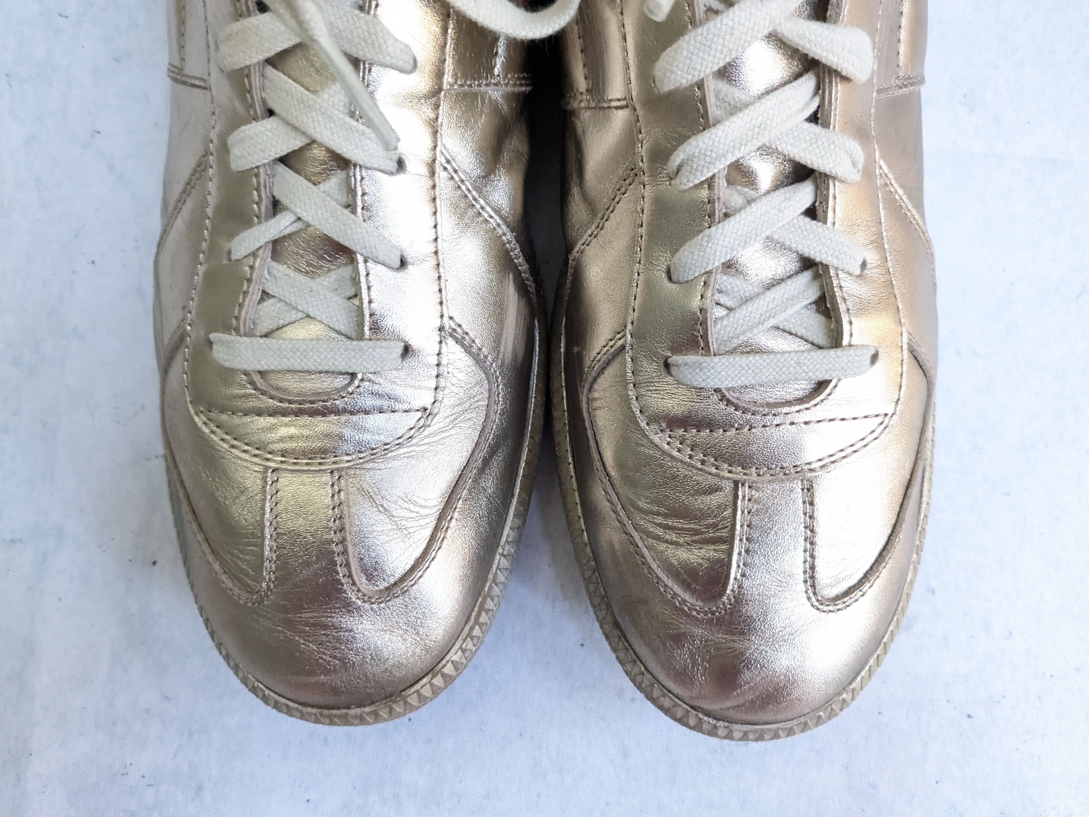 Maison Margiela Maison Margiela GAT Replica Gold 11 44 Low Tops Size US 11 / EU 44 - 2 Thumbnail