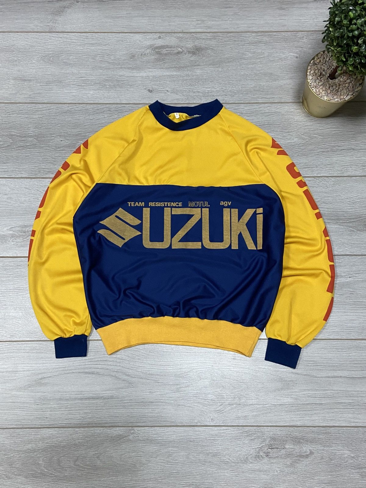 Other Suzuki vintage sweatshirt big logo spell out team resistance Size US S / EU 44-46 / 1 - 1 Thumbnail