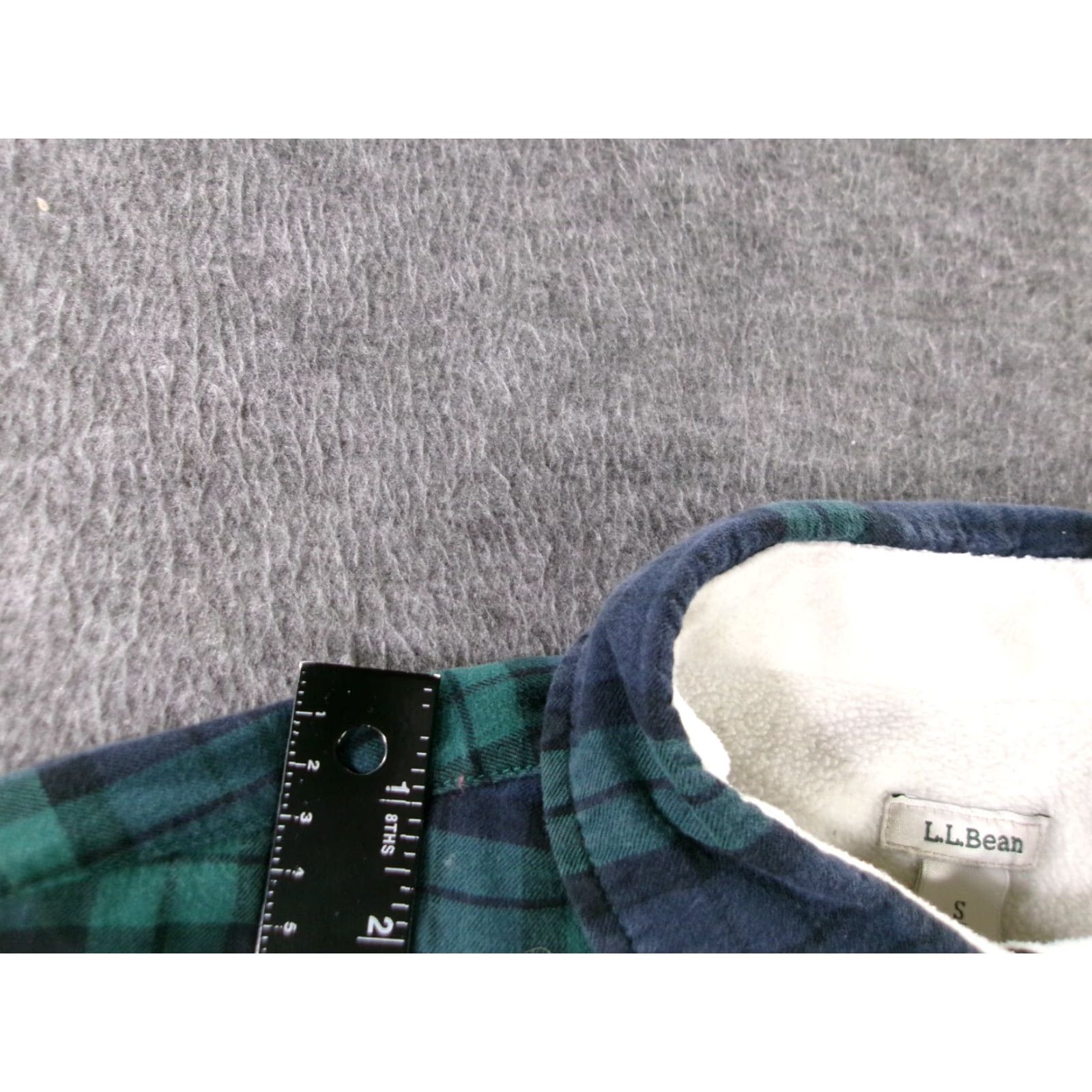 Vintage L.L. Bean Vintage Plaid Flannel Shirt Women Small Green Red Long Sleeve Button-Up Outdoor Casual 80s 90s Size S / US 4 / IT 40 - 4 Thumbnail