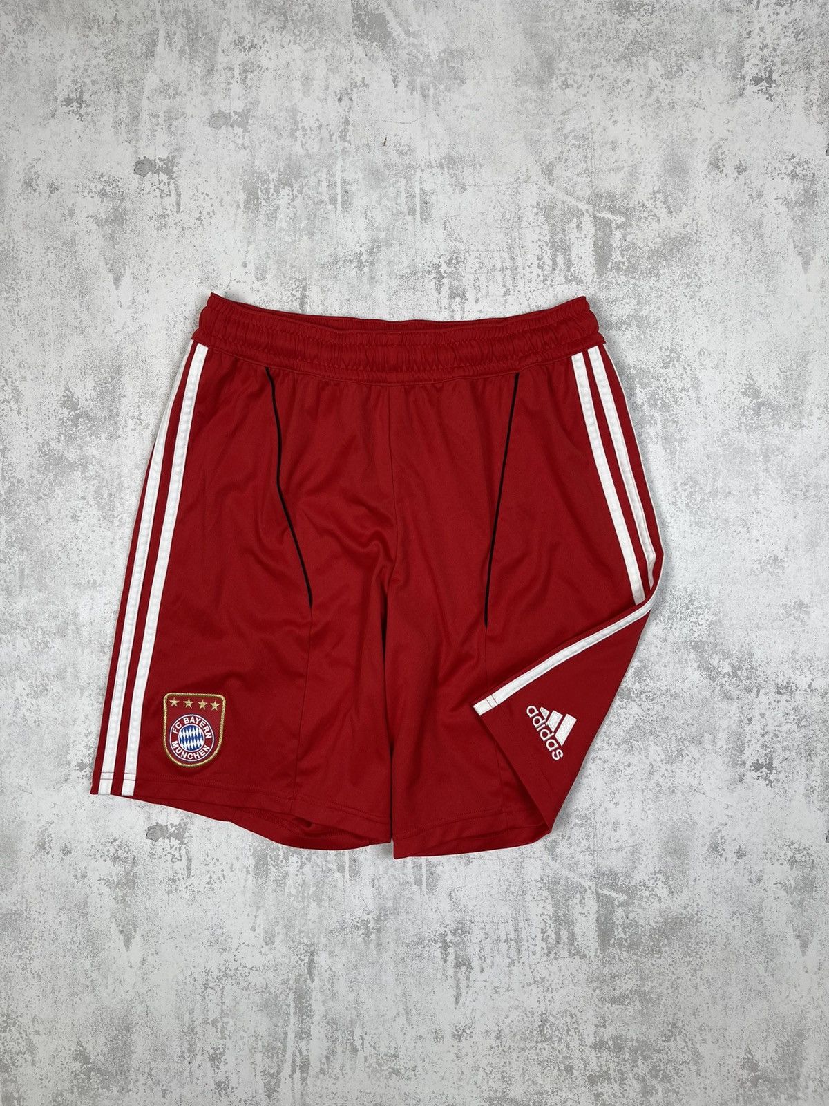 Adidas Adidas FC Bayern Munich 2010/11 Home ClimaCool Shorts Size US 34 / EU 50 - 1 Thumbnail