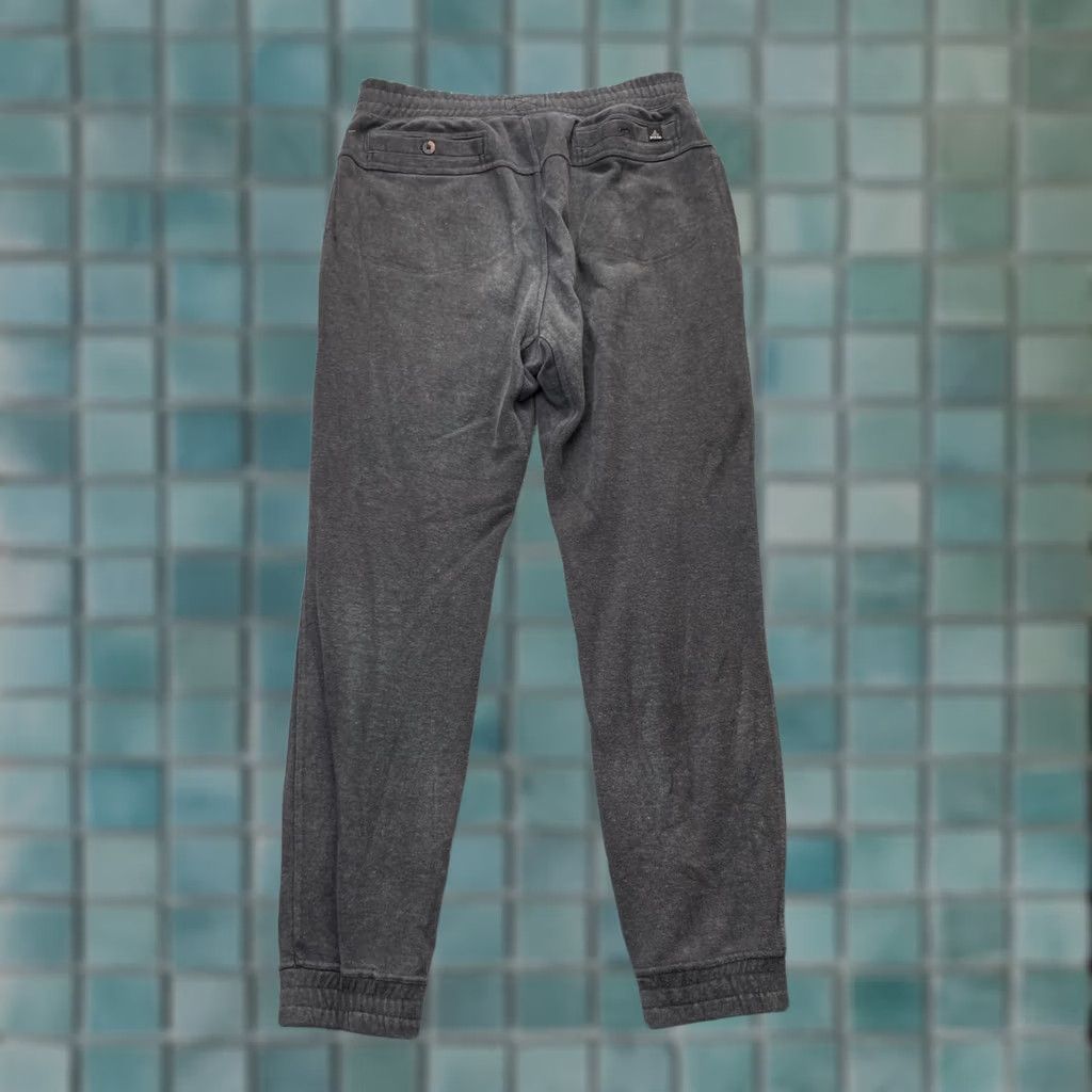 Prana prAna Sweatpants Pants Mens Small Gray Fleece Tapered Leg Drawstring Performance Activewear Casual Baggy Lounge Pants Slim Fit Size US 30 / EU 46 - 1 Thumbnail